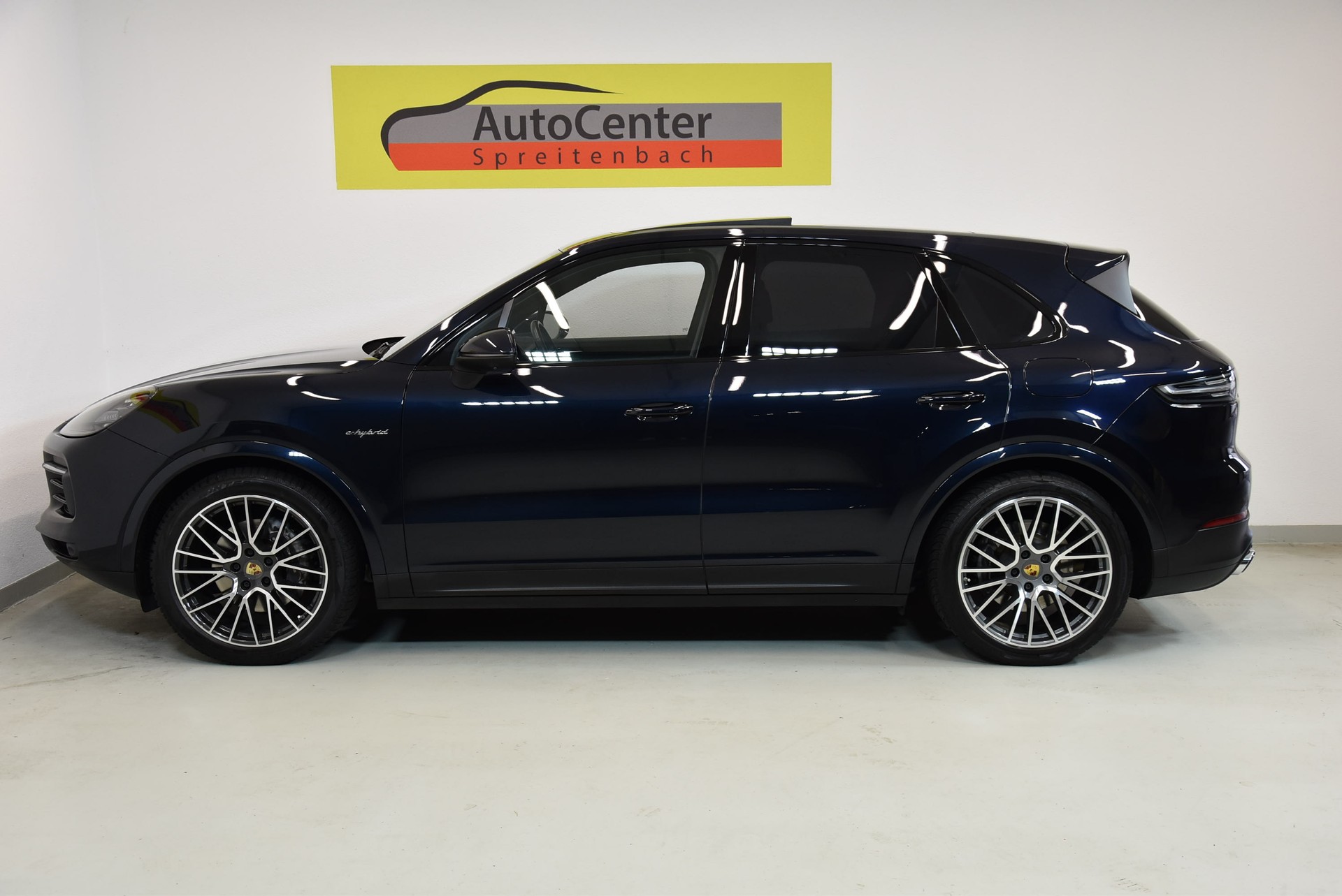 PORSCHE Cayenne E-Hybrid-image-12