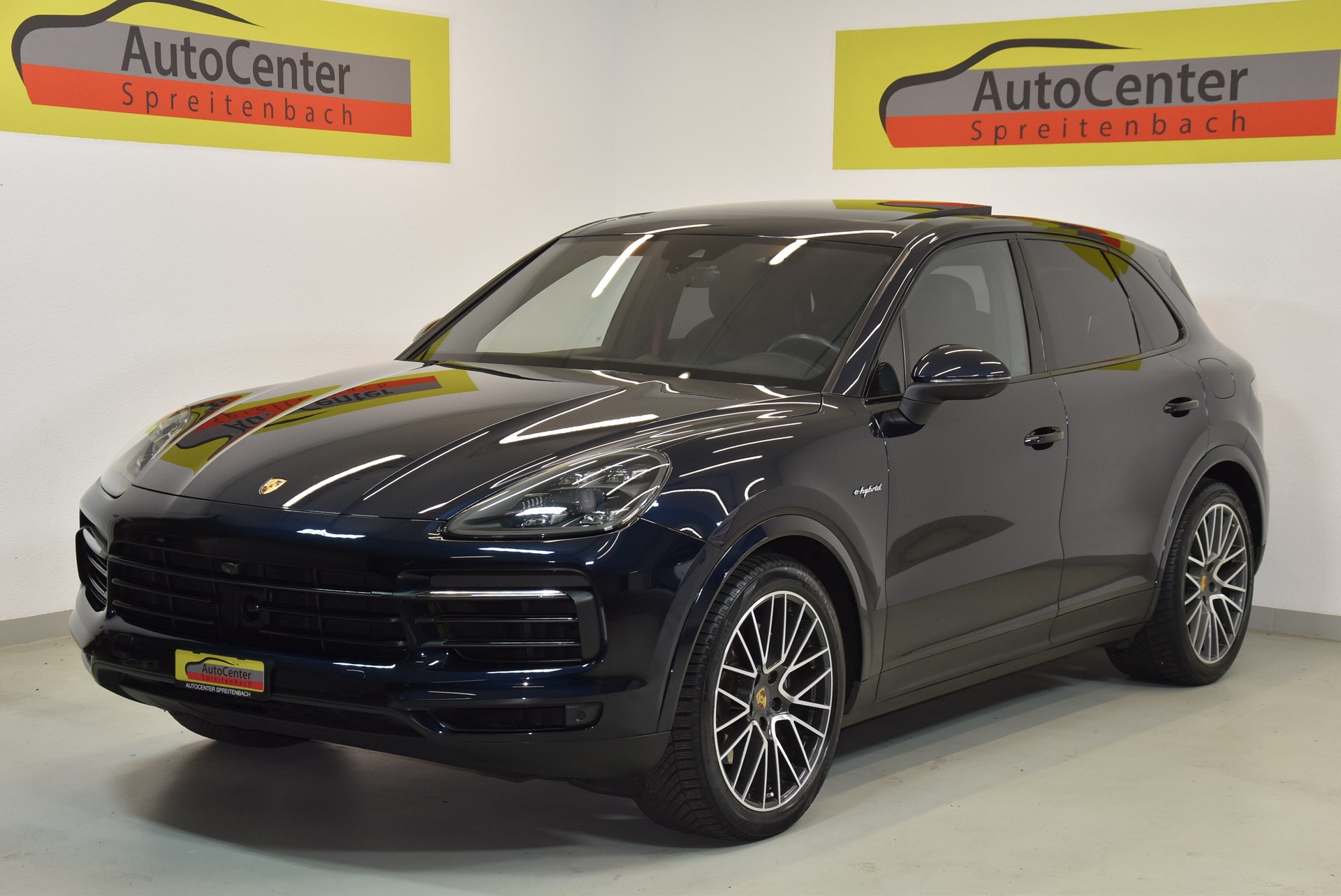 PORSCHE Cayenne E-Hybrid-image-1