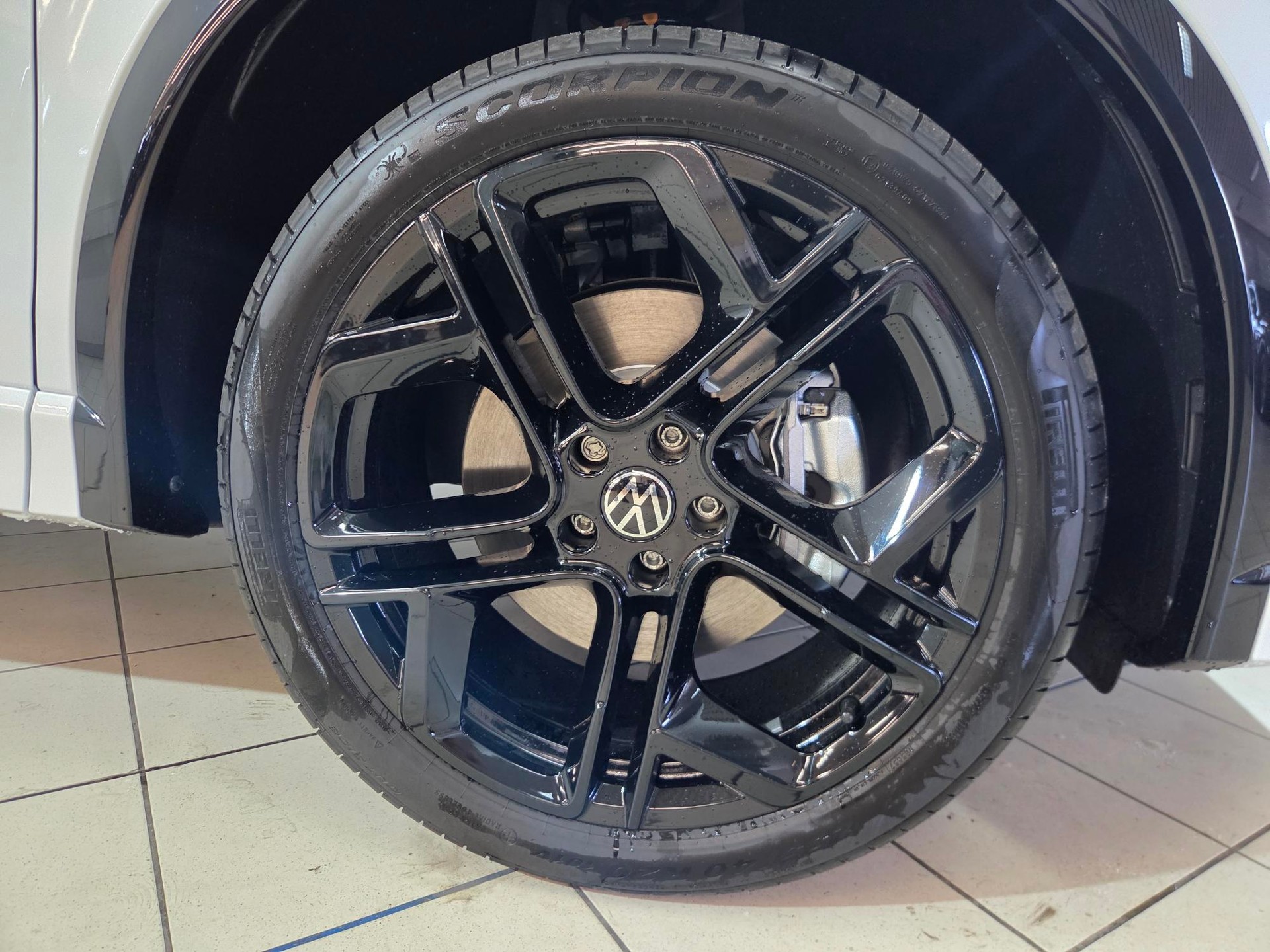 VW Tiguan 1.5 TSI evo2 eHybrid R-Line DSG-image-5