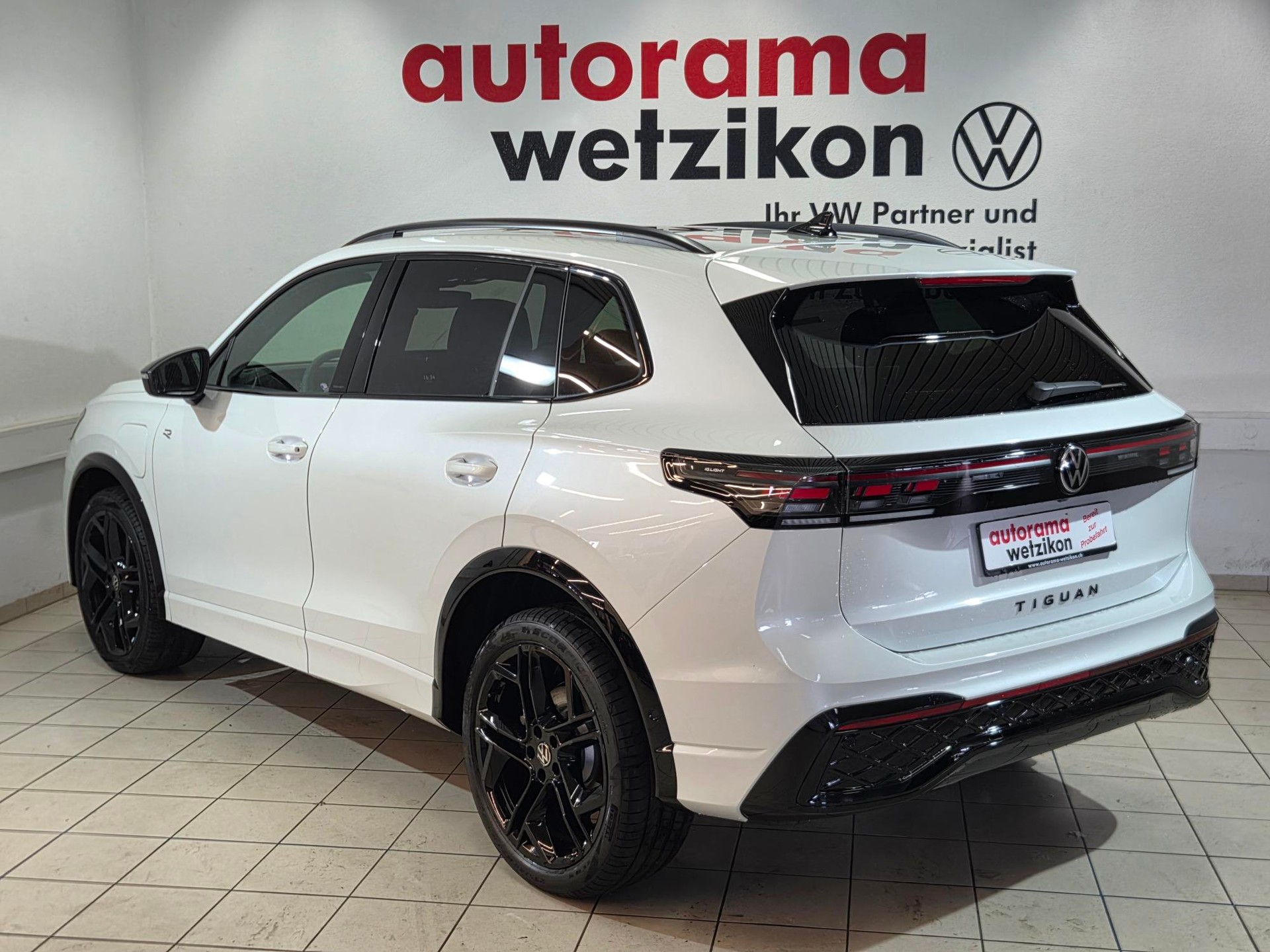 VW Tiguan 1.5 TSI evo2 eHybrid R-Line DSG-showroom-element-2