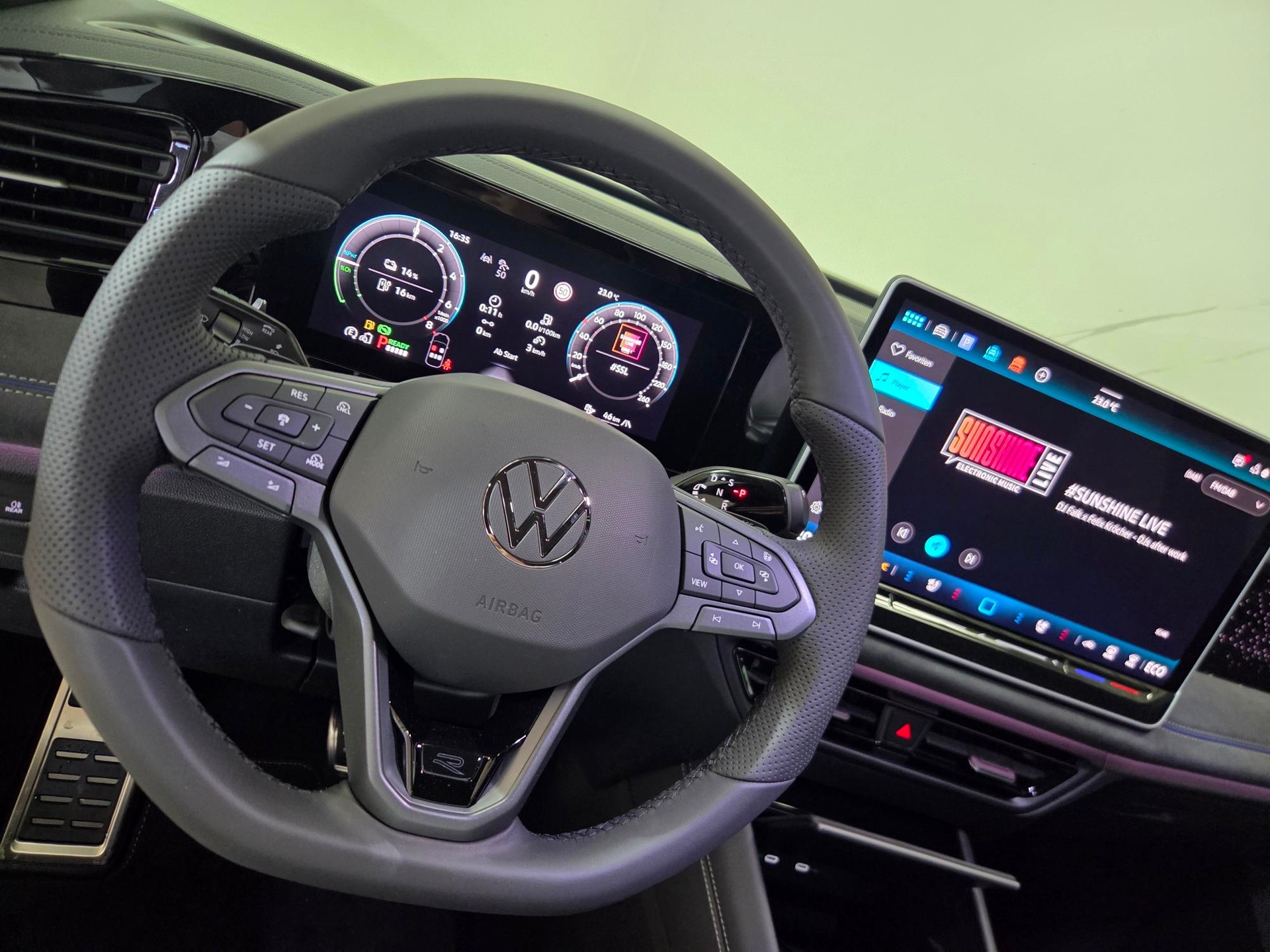 VW Tiguan 1.5 TSI evo2 eHybrid R-Line DSG-image-6