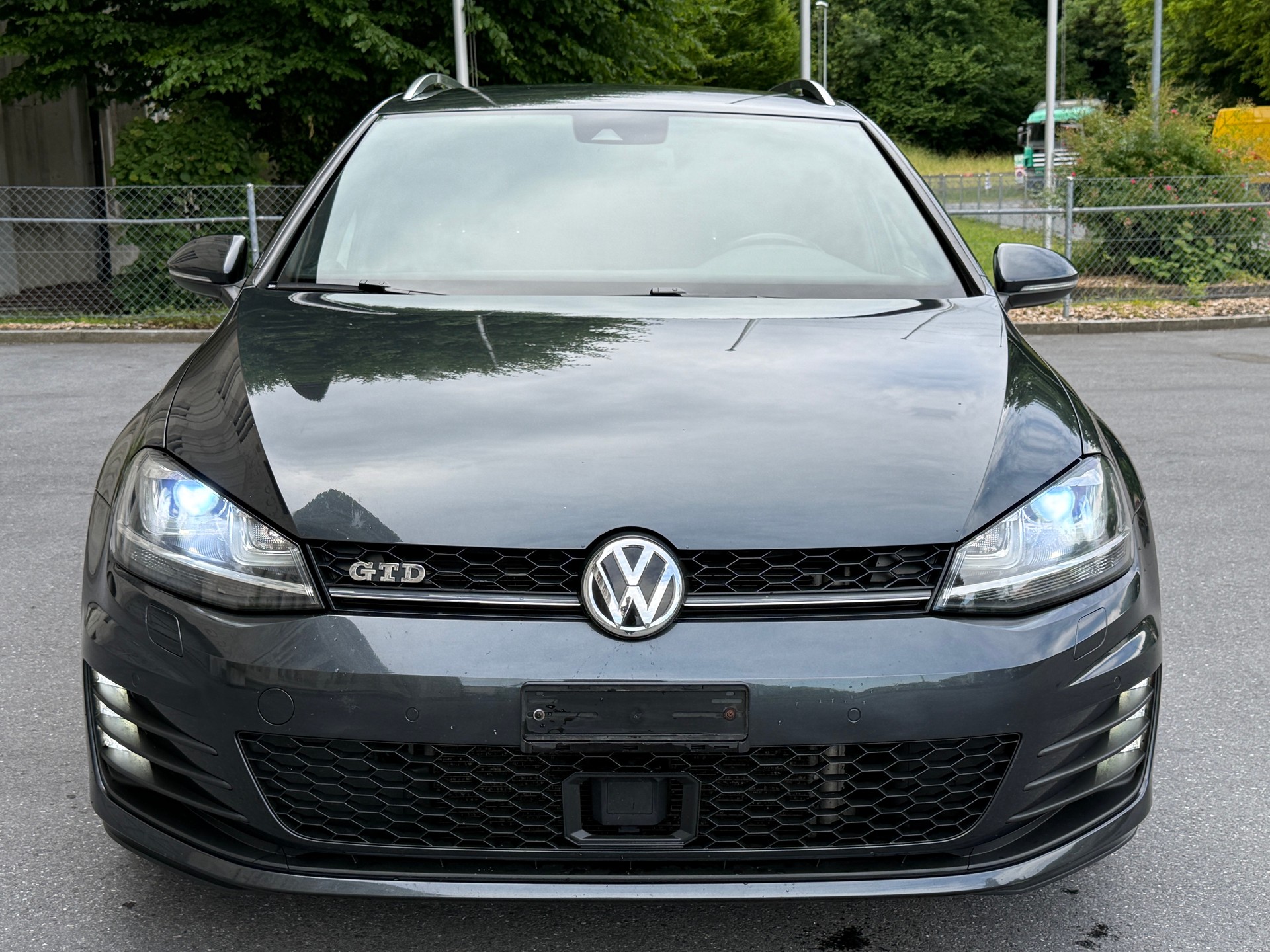 VW Golf Variant 2.0 TDI GTD DSG-image-3