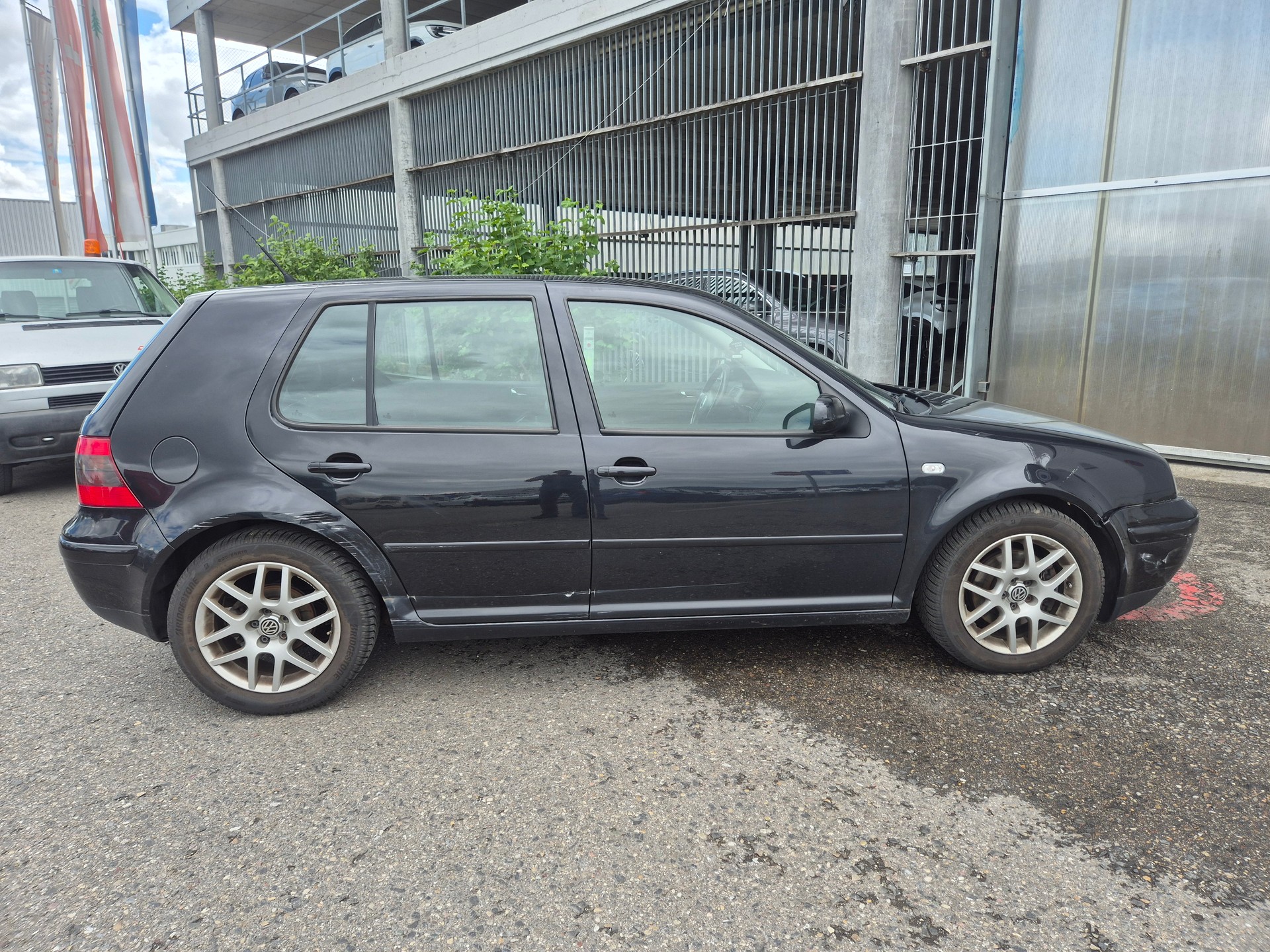 VW Golf 1.8 T GTI-image-4