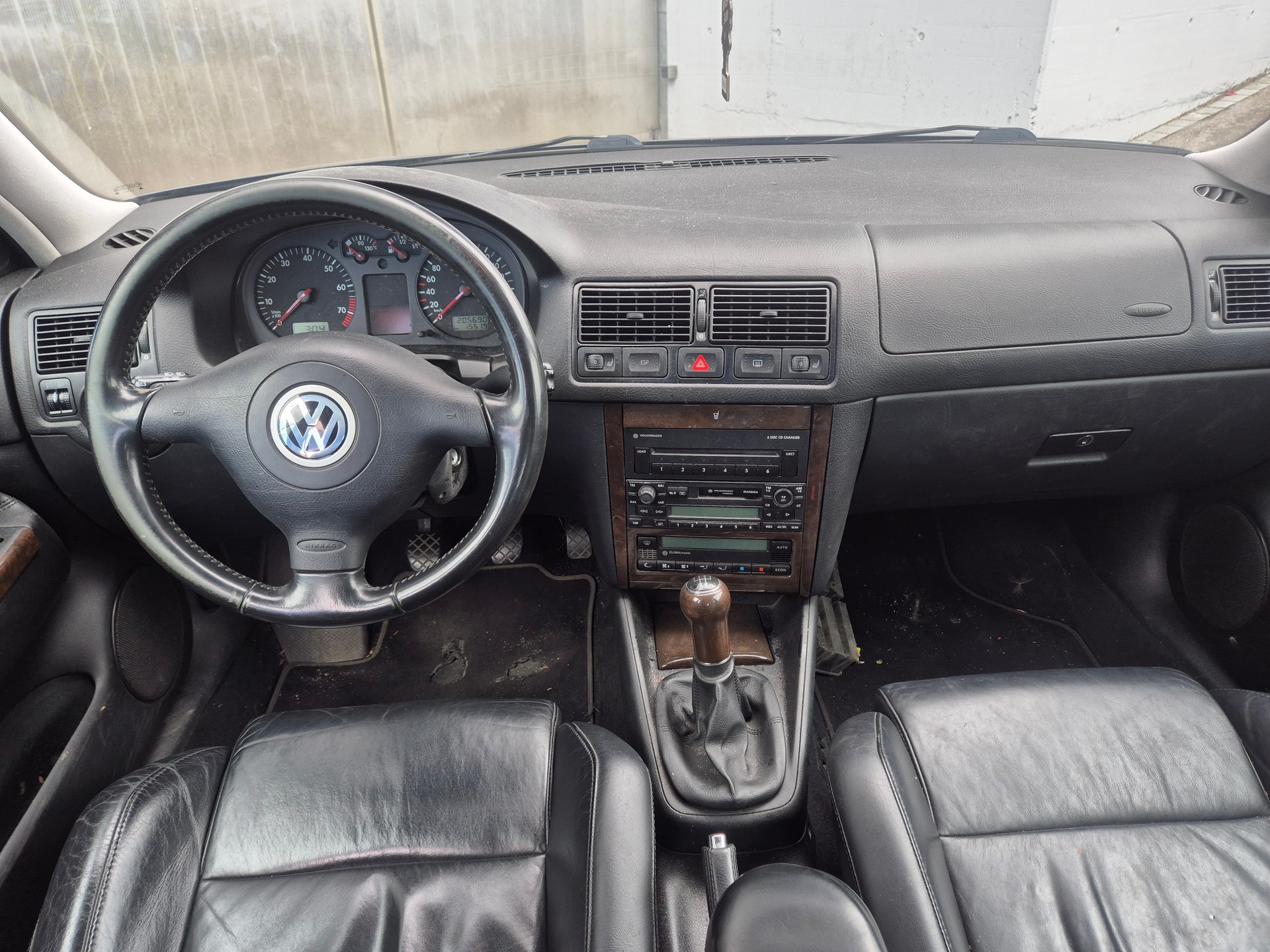 VW Golf 1.8 T GTI-image-9