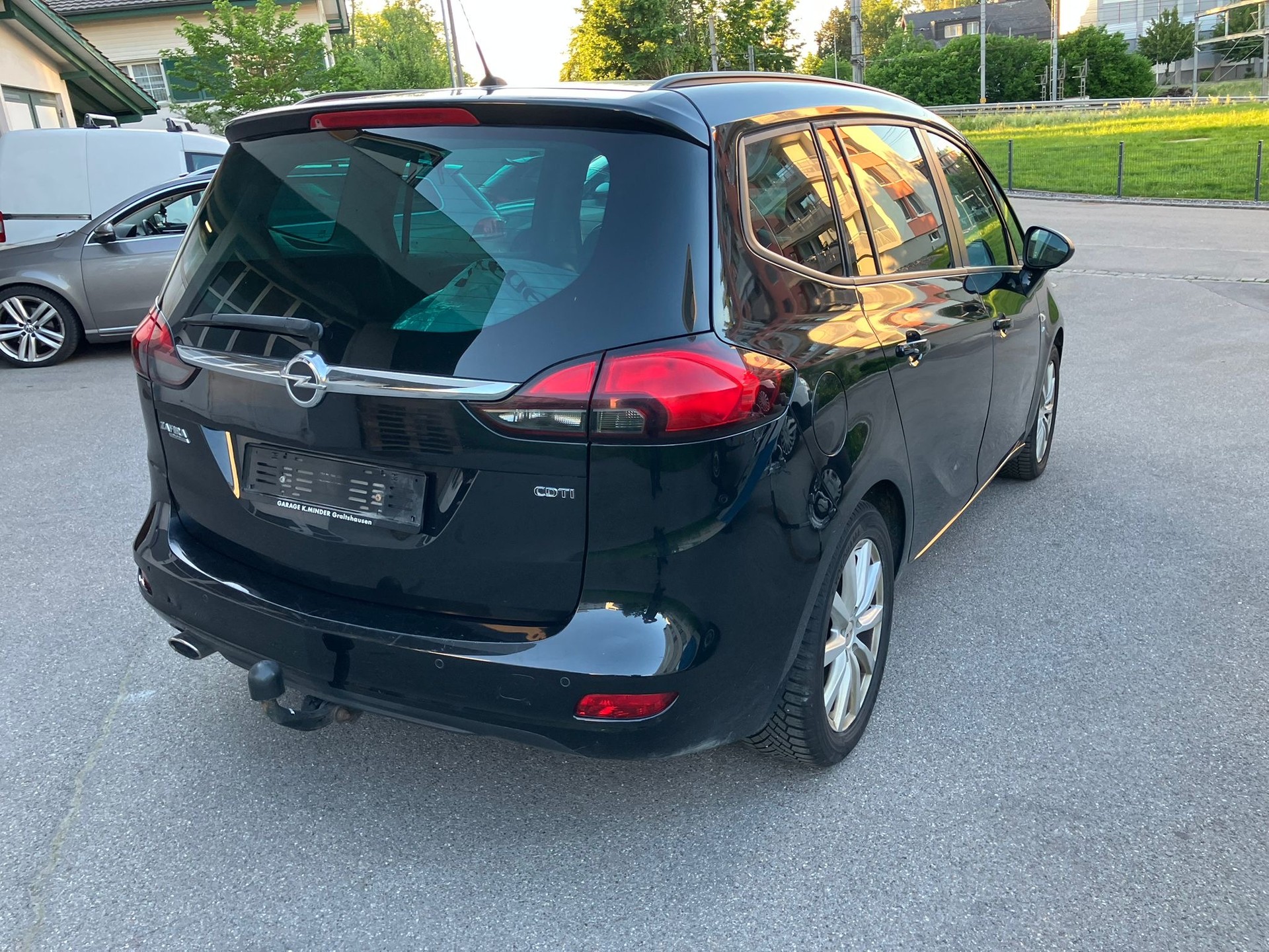 OPEL Zafira Tourer 2.0 CDTi Sport Automatic-image-2