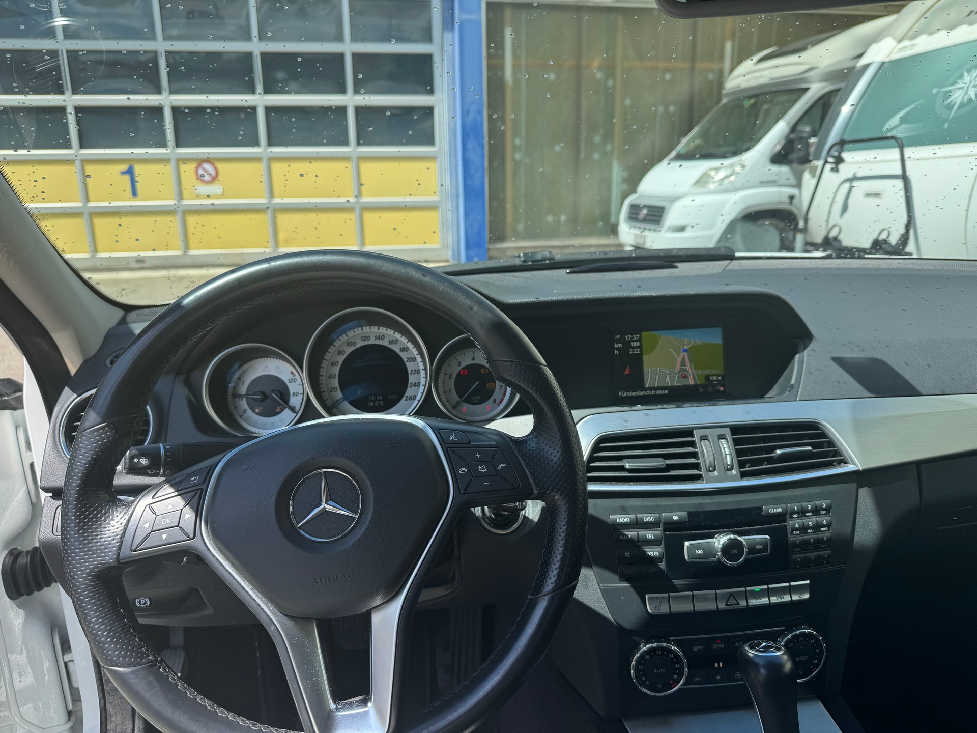 MERCEDES-BENZ C 180 Avantgarde 7G-Tronic-image-10