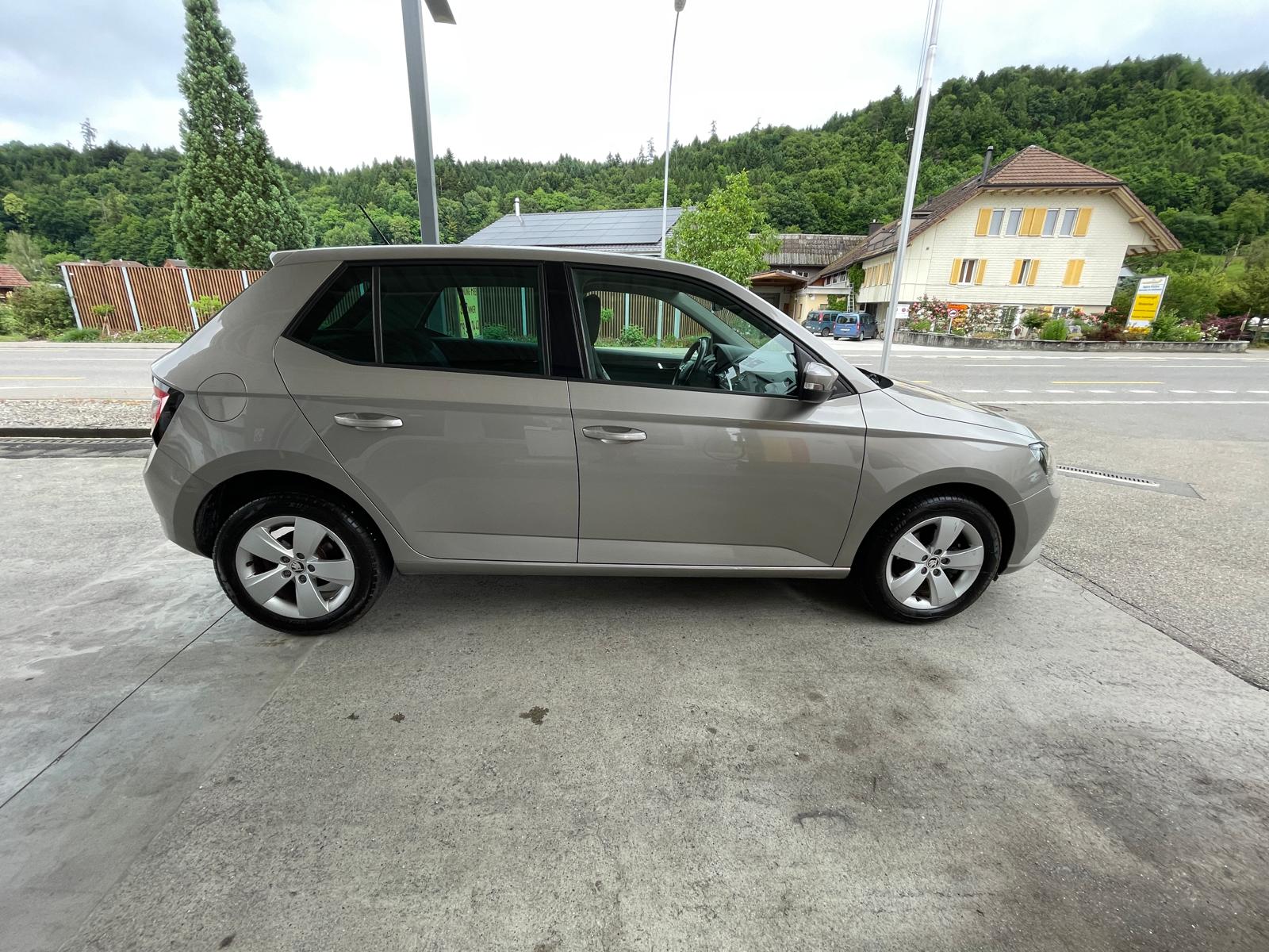 SKODA Fabia 1.0 TSI Ambition-image-5
