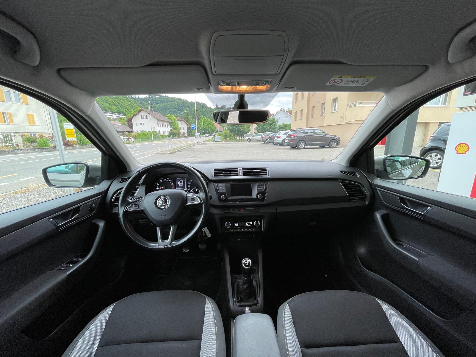 SKODA Fabia 1.0 TSI Ambition-image-11