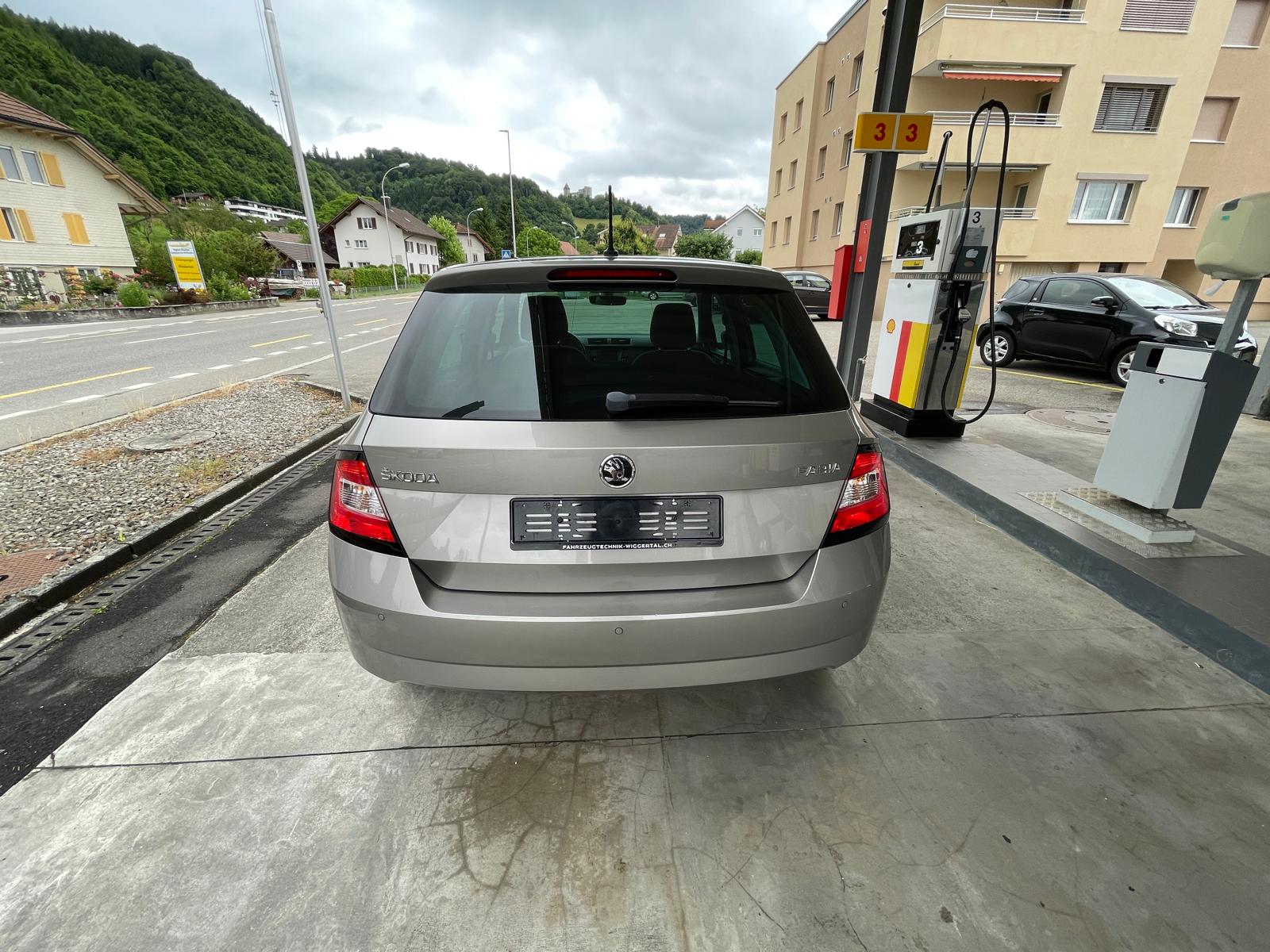 SKODA Fabia 1.0 TSI Ambition-image-8