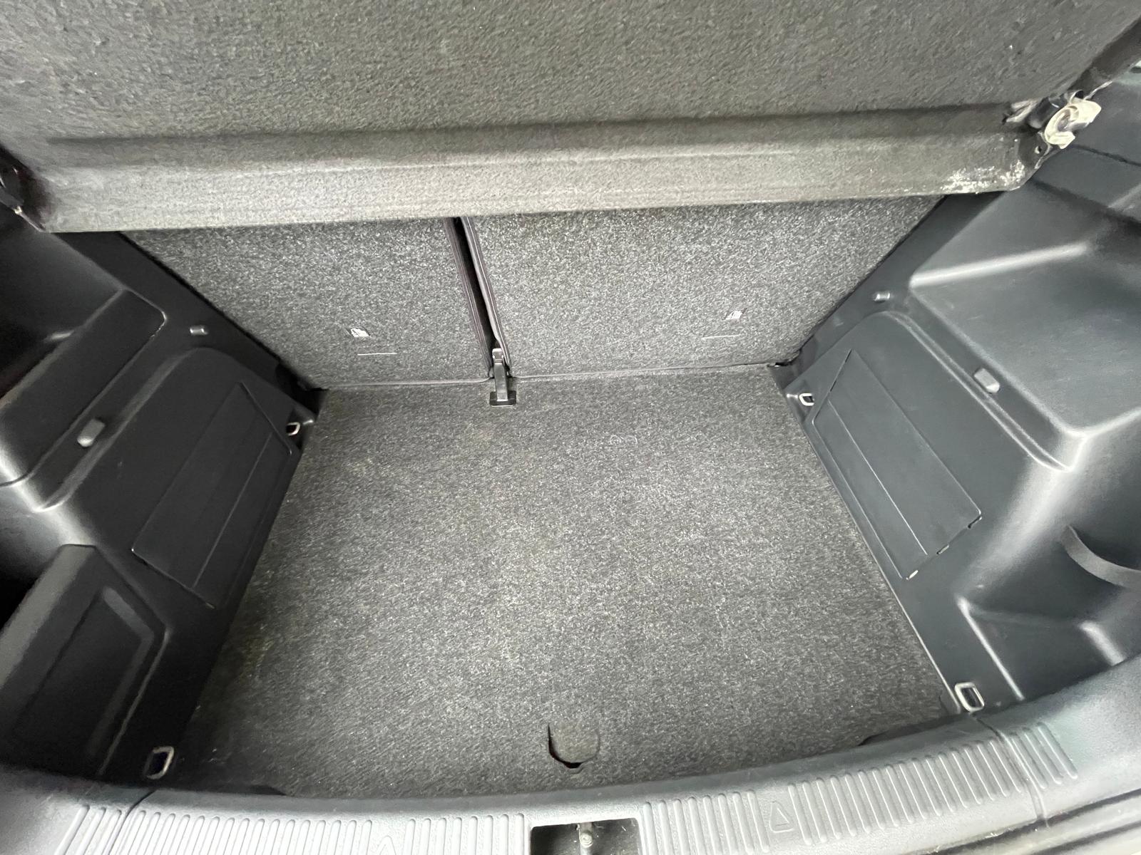 SKODA Fabia 1.0 TSI Ambition-image-14