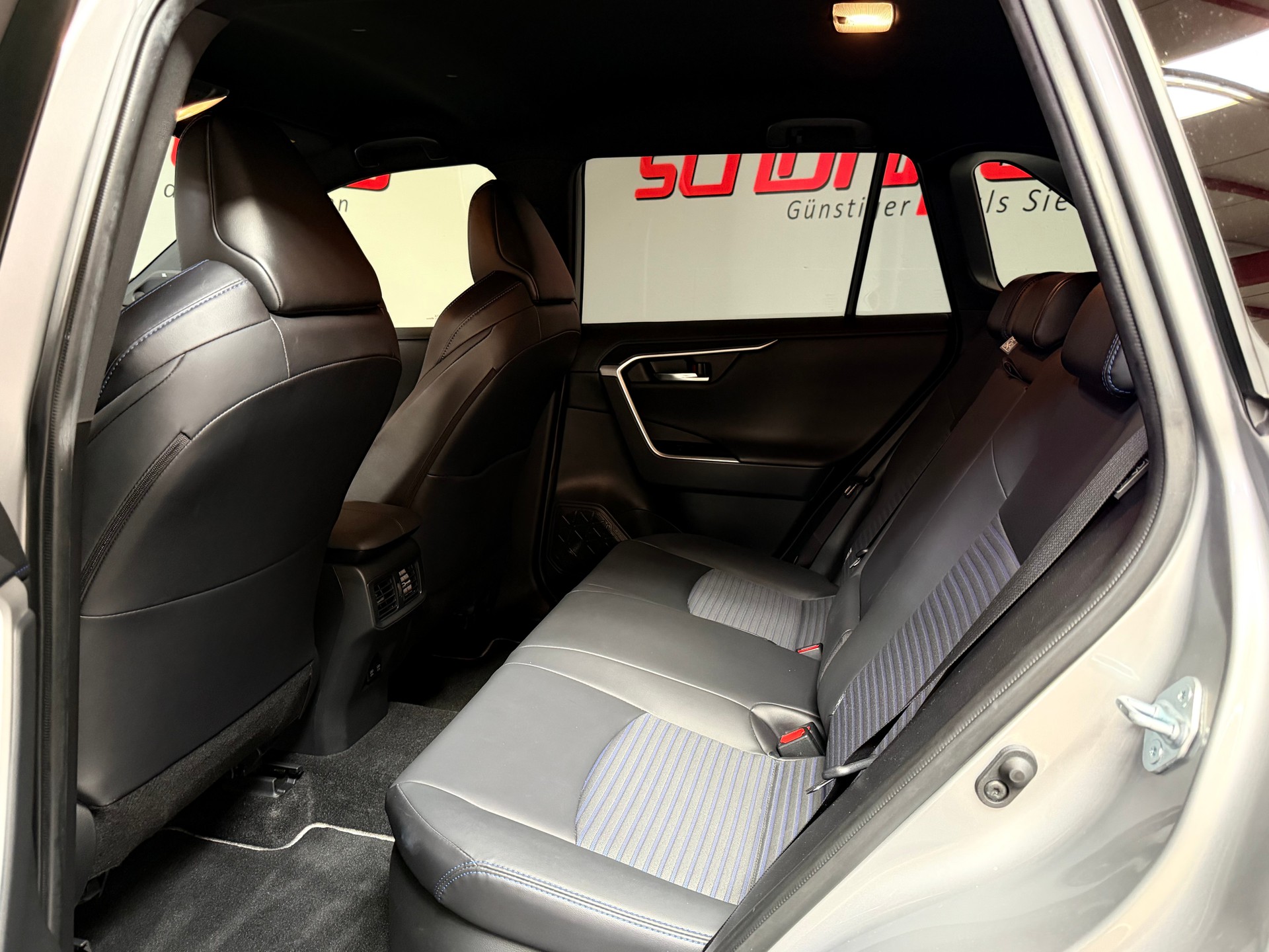 TOYOTA RAV-4 2.5 HSD Style e-CVT 4WD-image-15