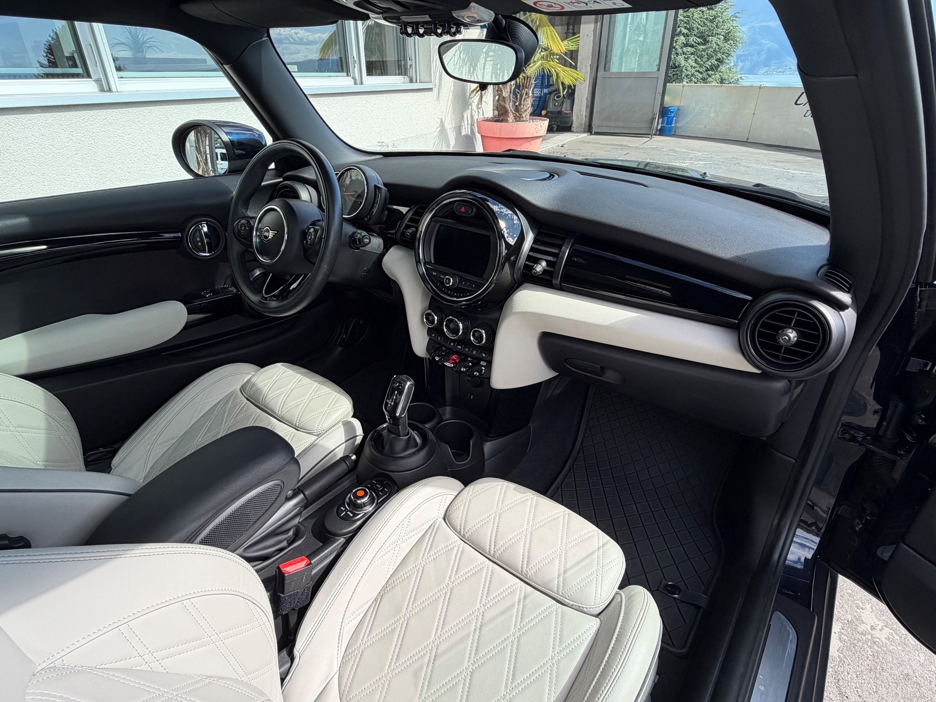 MINI Cooper Steptronic DKG-image-10