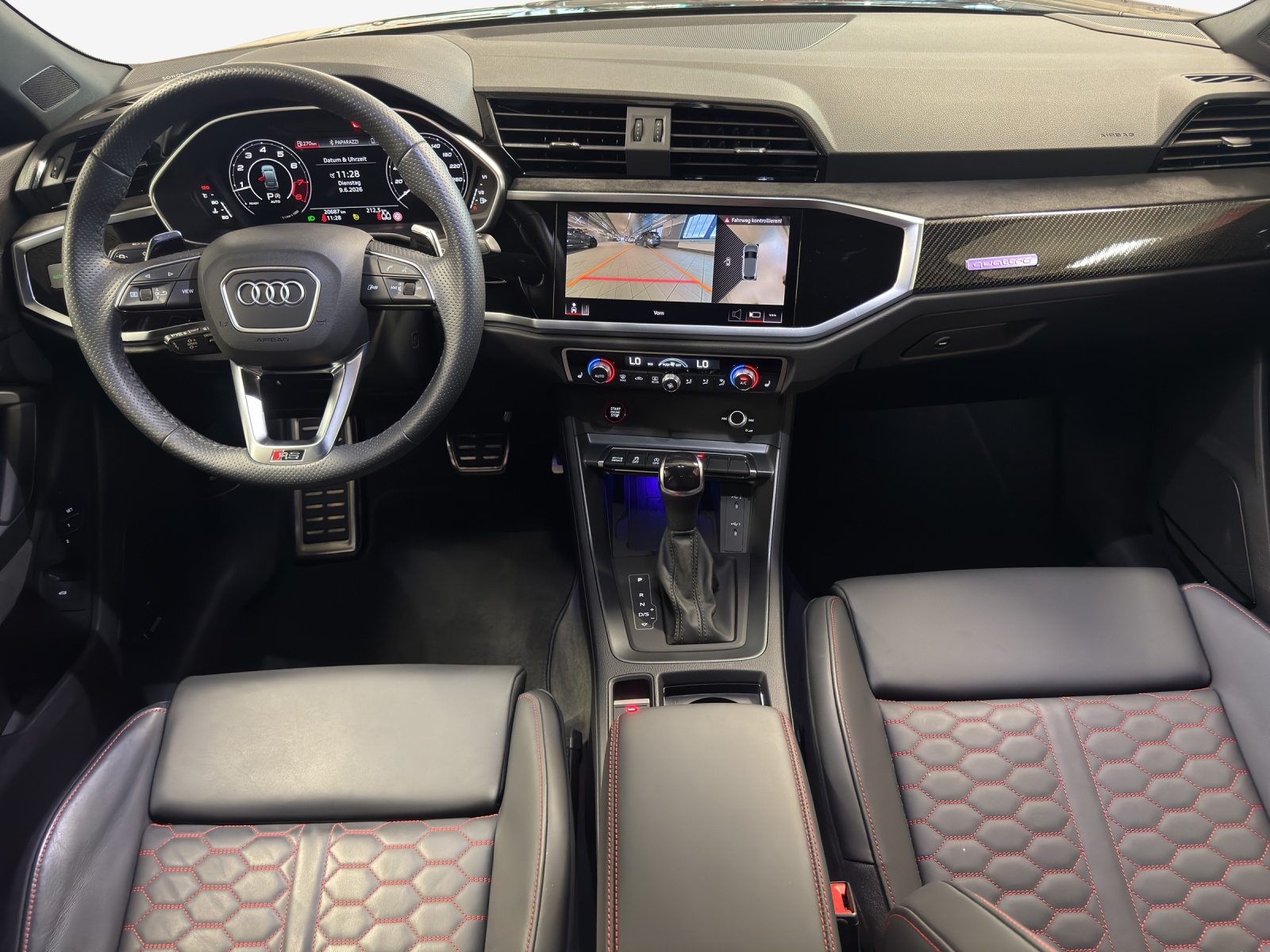 AUDI RS Q3 Sportback quattro S tronic-image-8