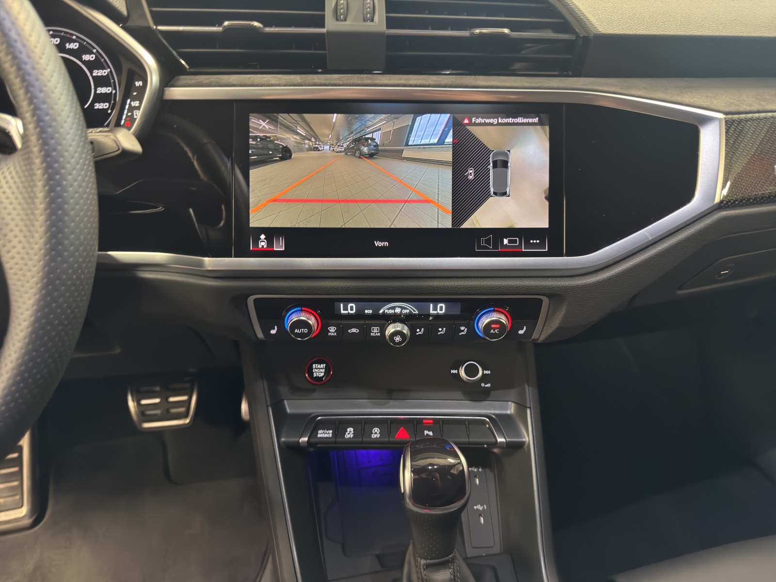 AUDI RS Q3 Sportback quattro S tronic-image-10