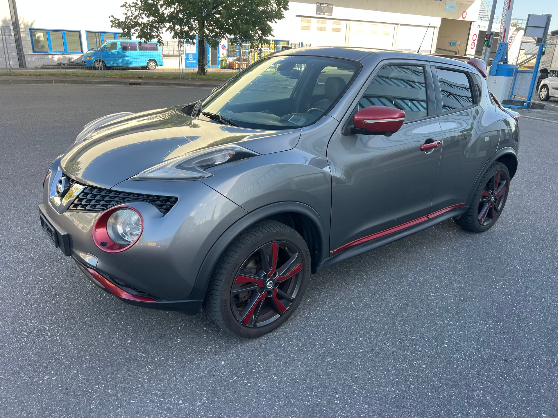 NISSAN Juke 1.6 DIG-T tekna 4x4 Xtronic M-CVT-image-0