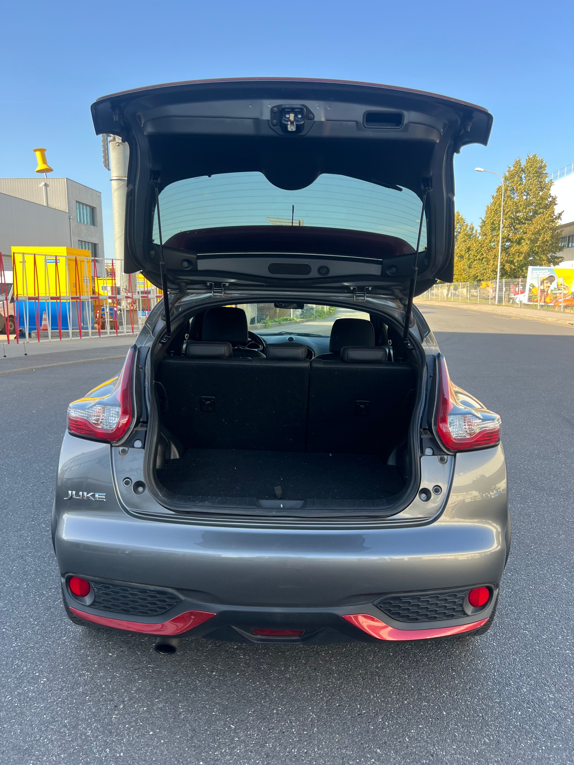NISSAN Juke 1.6 DIG-T tekna 4x4 Xtronic M-CVT-image-15