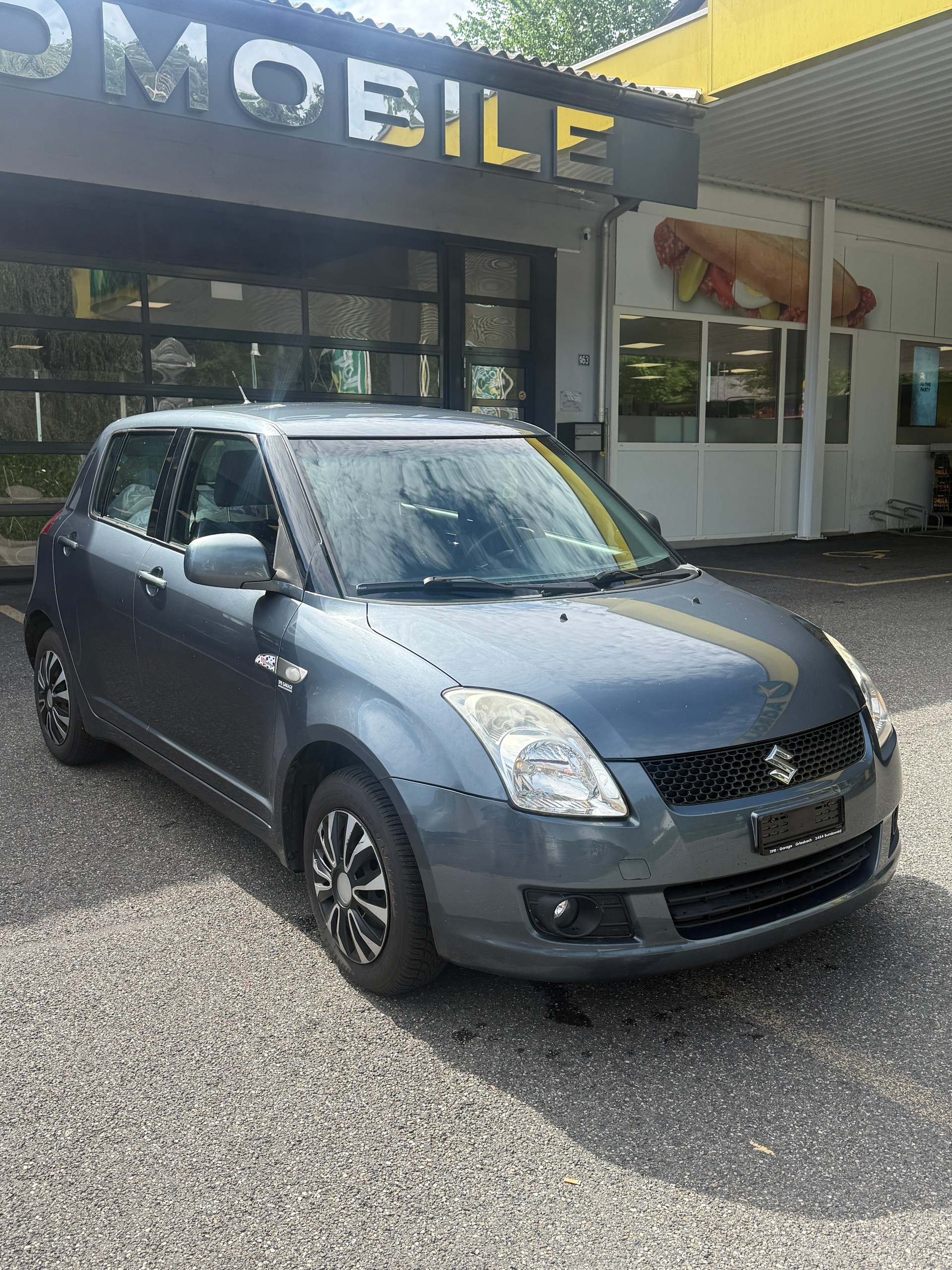 SUZUKI Swift 1.3i 16V GL 4x4-image-0