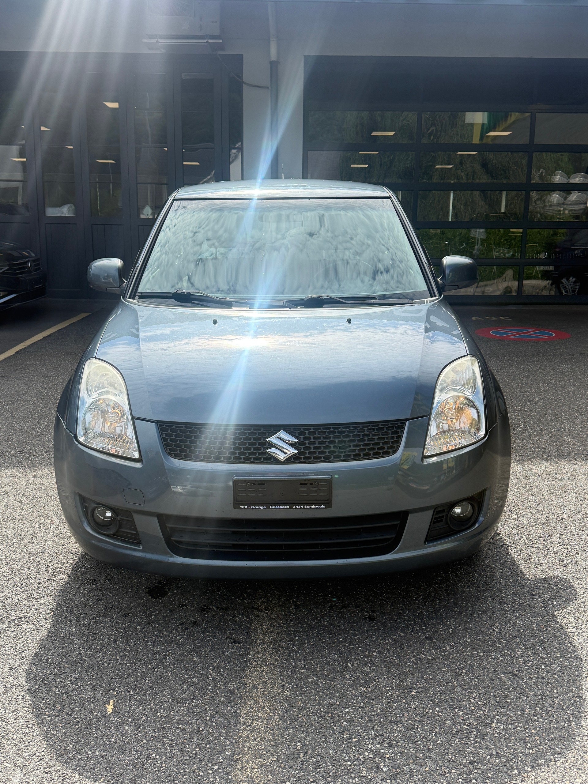 SUZUKI Swift 1.3i 16V GL 4x4-image-6