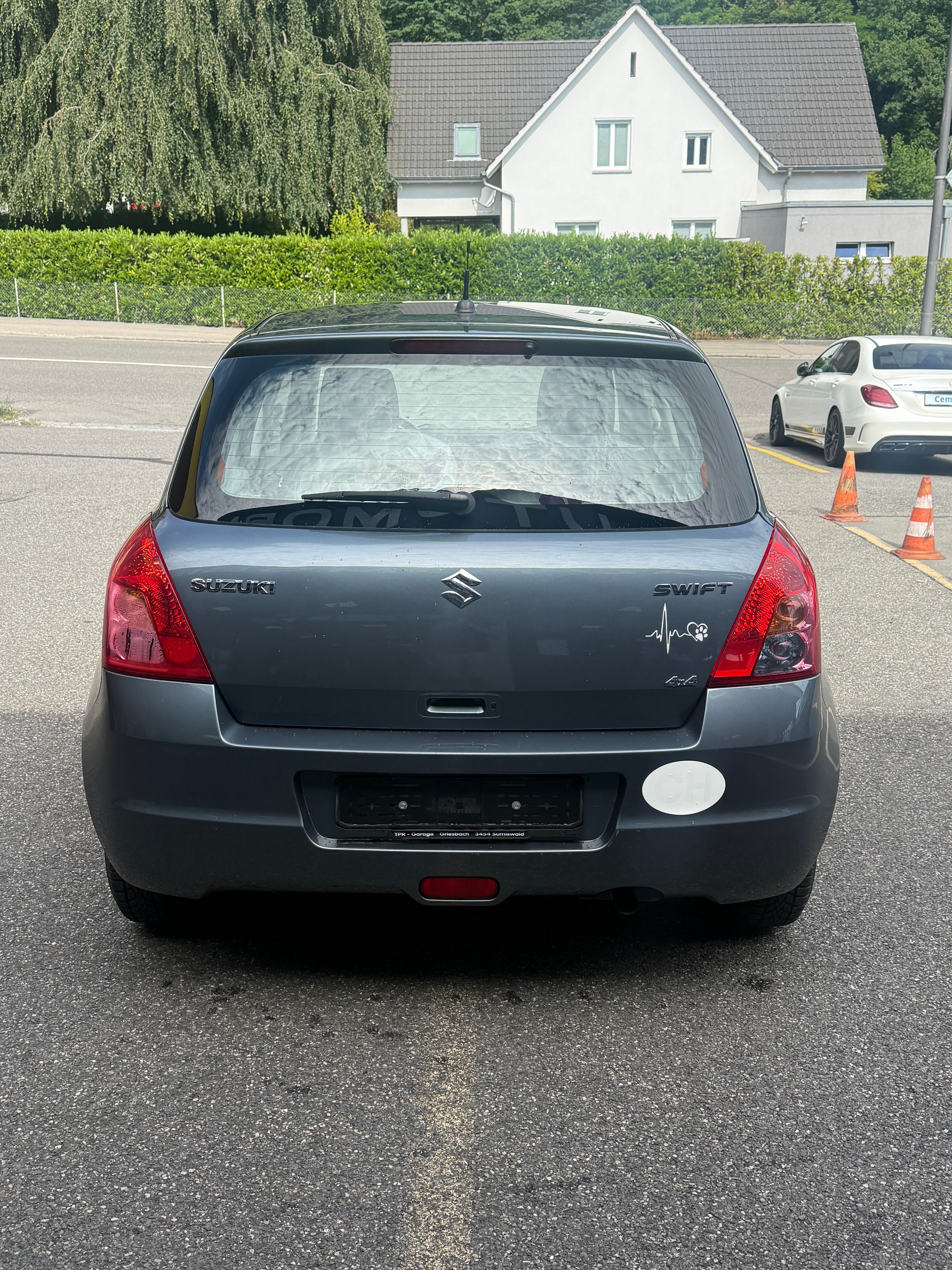 SUZUKI Swift 1.3i 16V GL 4x4-image-3