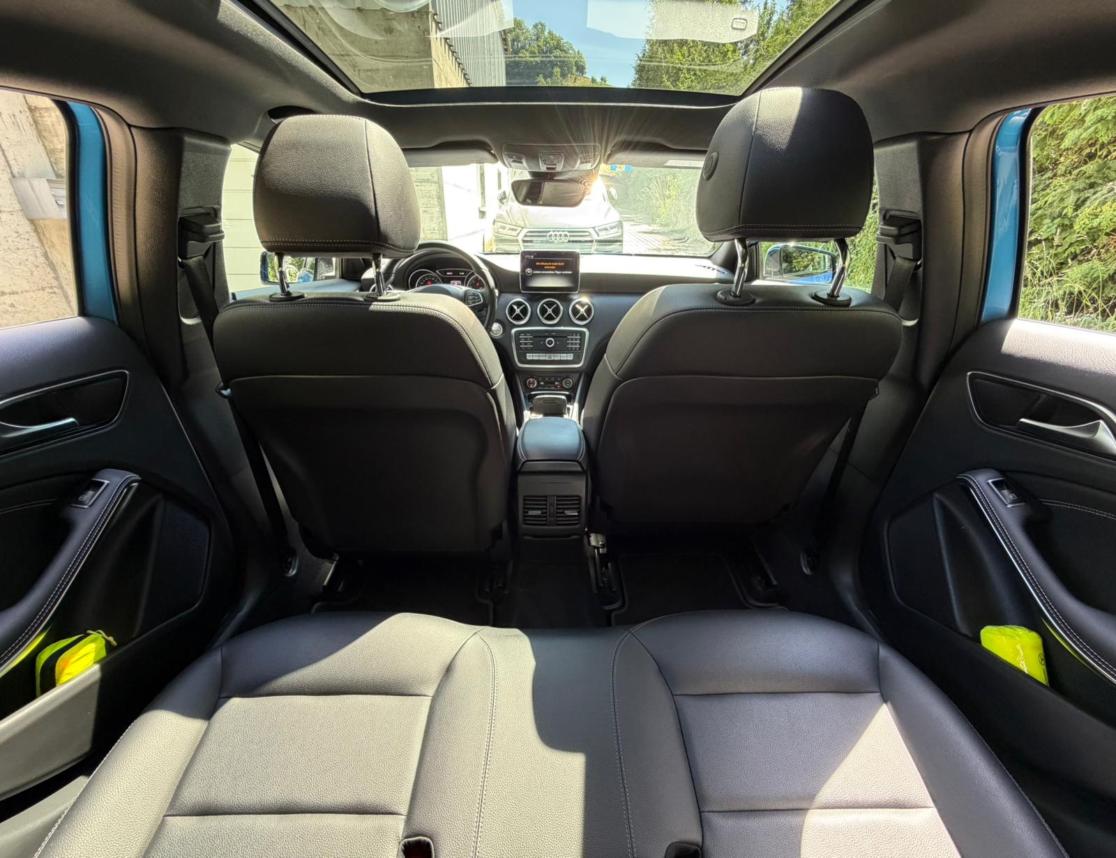 MERCEDES-BENZ A 250 Urban 4Matic 7G-DCT-image-24