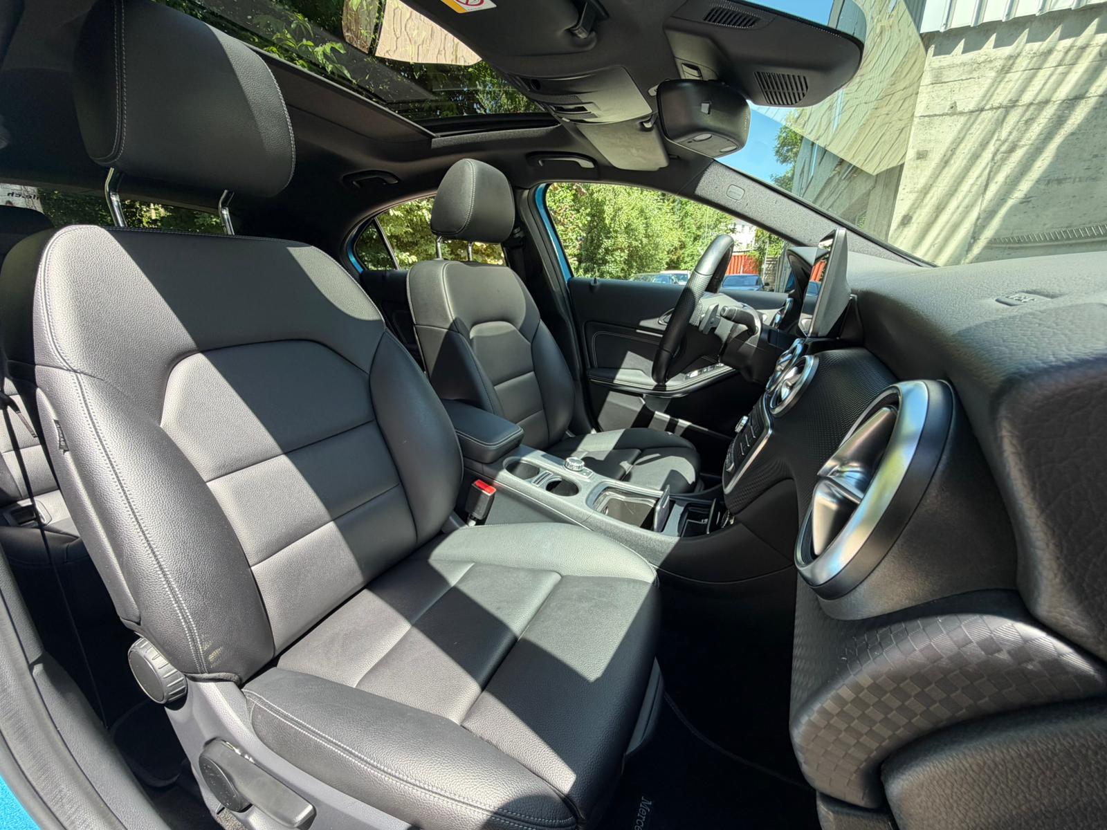 MERCEDES-BENZ A 250 Urban 4Matic 7G-DCT-image-16