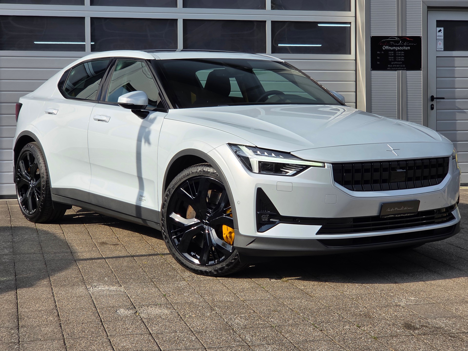 POLESTAR Polestar 2 Long Range Dual 78 kWh * VOLLAUSSGTATTUNG | PERFORMANCE | PLUS-PAKET| DRIVE PAKET| 360° KAMERA| GARANTIE BIS 08.2029-image-1