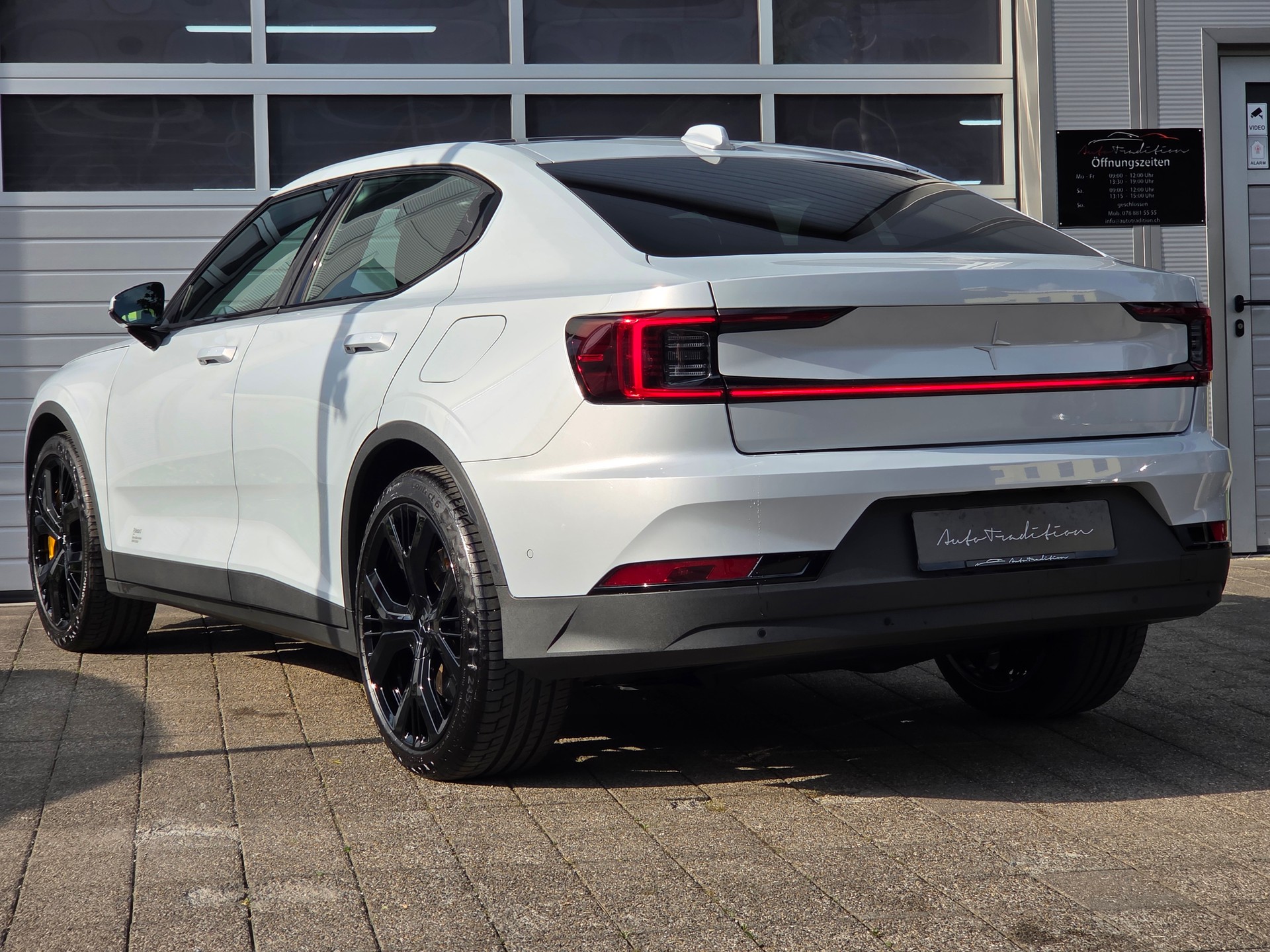 POLESTAR Polestar 2 Long Range Dual 78 kWh * VOLLAUSSGTATTUNG | PERFORMANCE | PLUS-PAKET| DRIVE PAKET| 360° KAMERA| GARANTIE BIS 08.2029-image-3