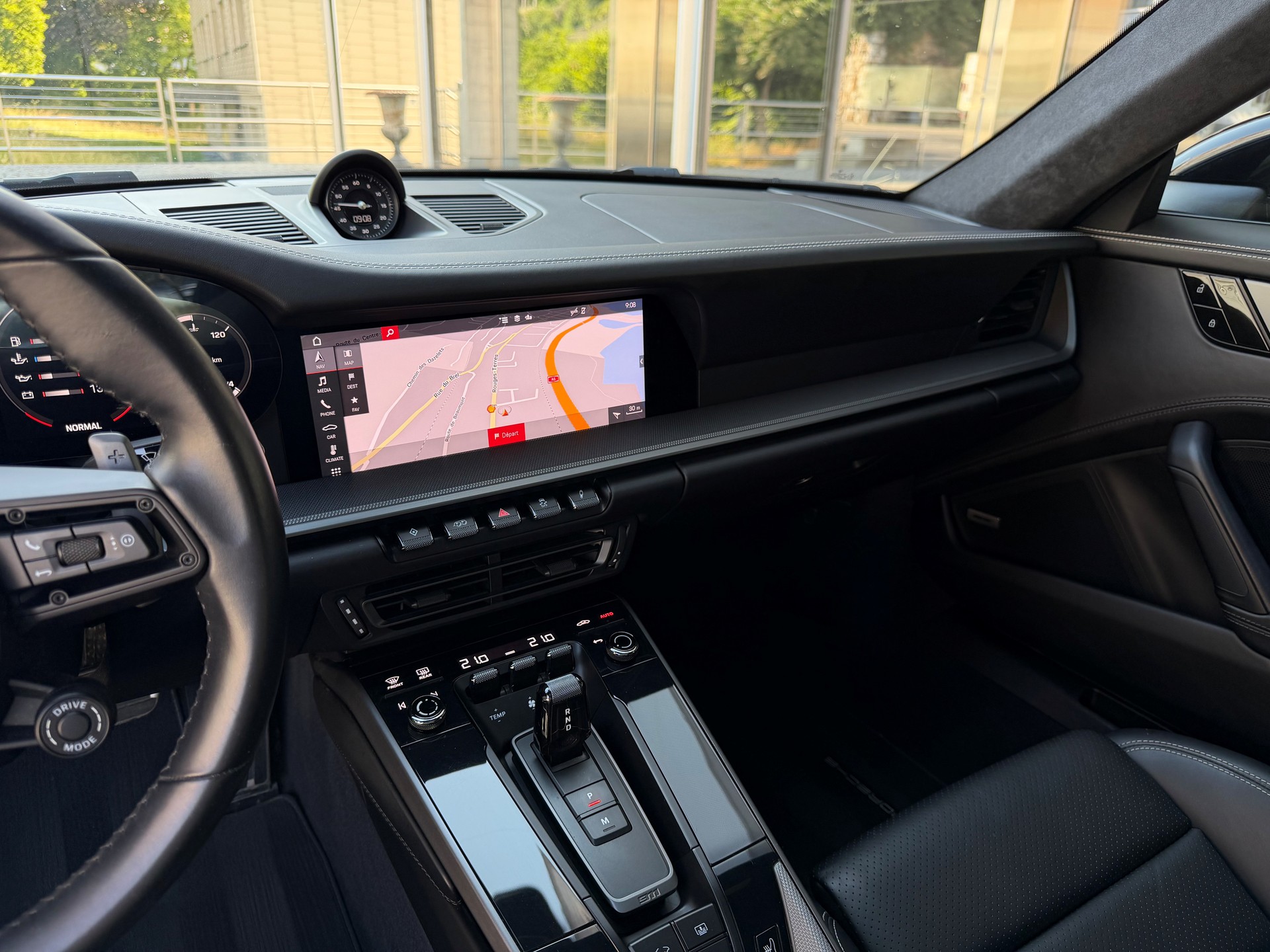 PORSCHE 911 Carrera 4 PDK-image-9