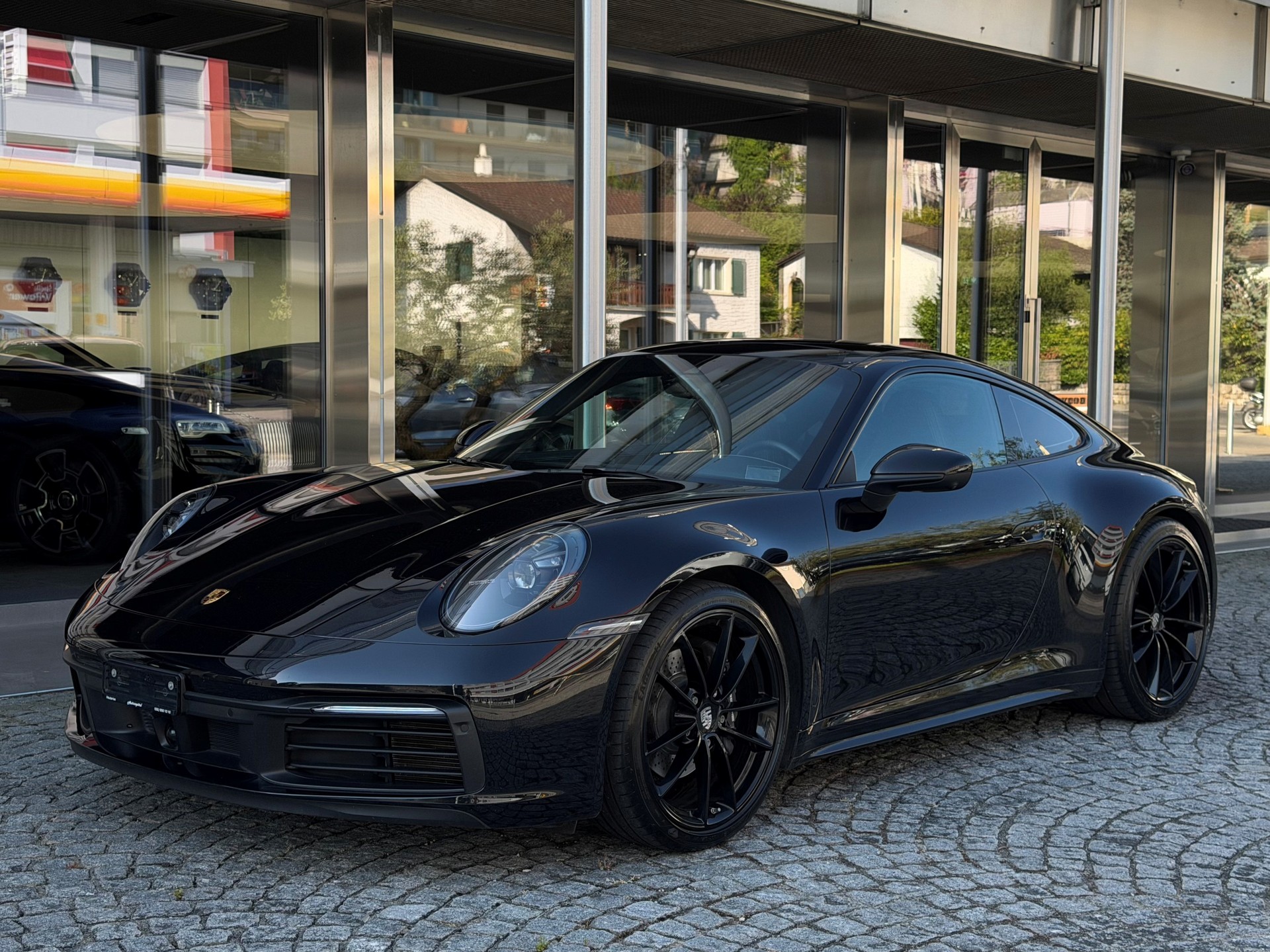 PORSCHE 911 Carrera 4 PDK-image-0