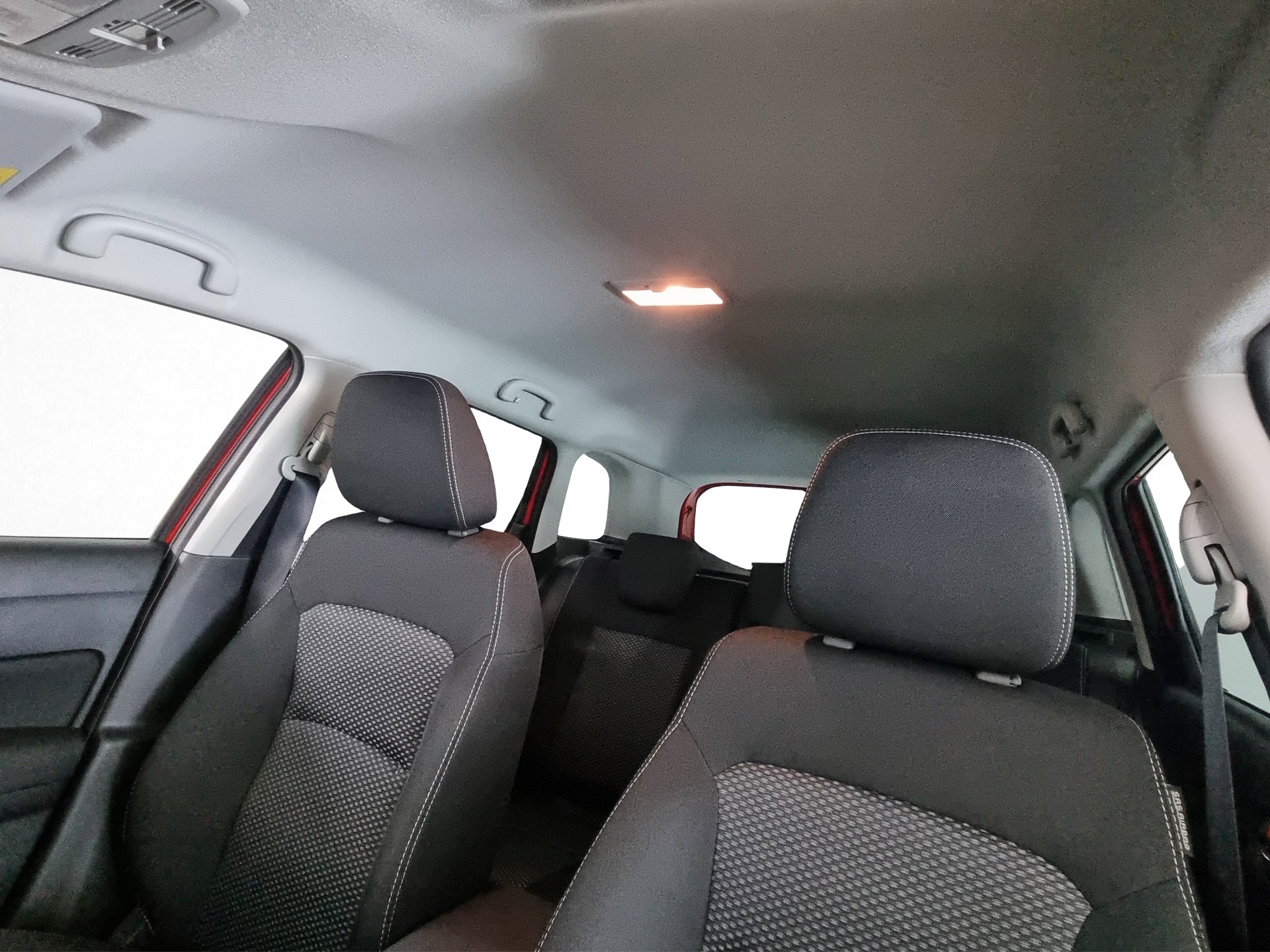 SUZUKI Vitara 1.4 Compact+ Hyb. 4x4 AT-image-12