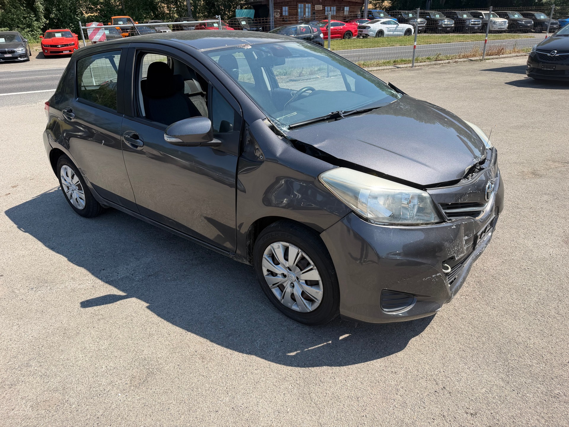 TOYOTA Yaris 1.33 Sol Premium-image-2