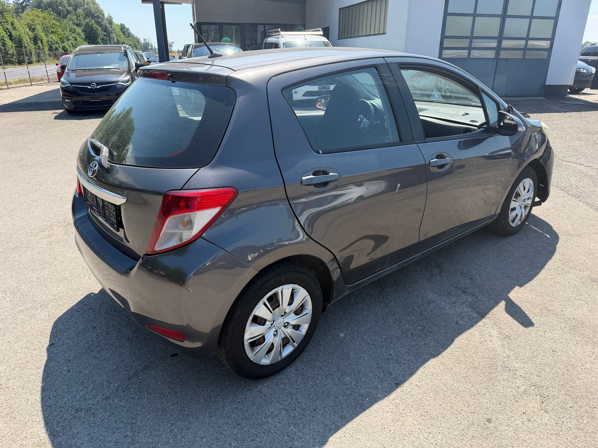 TOYOTA Yaris 1.33 Sol Premium-image-6