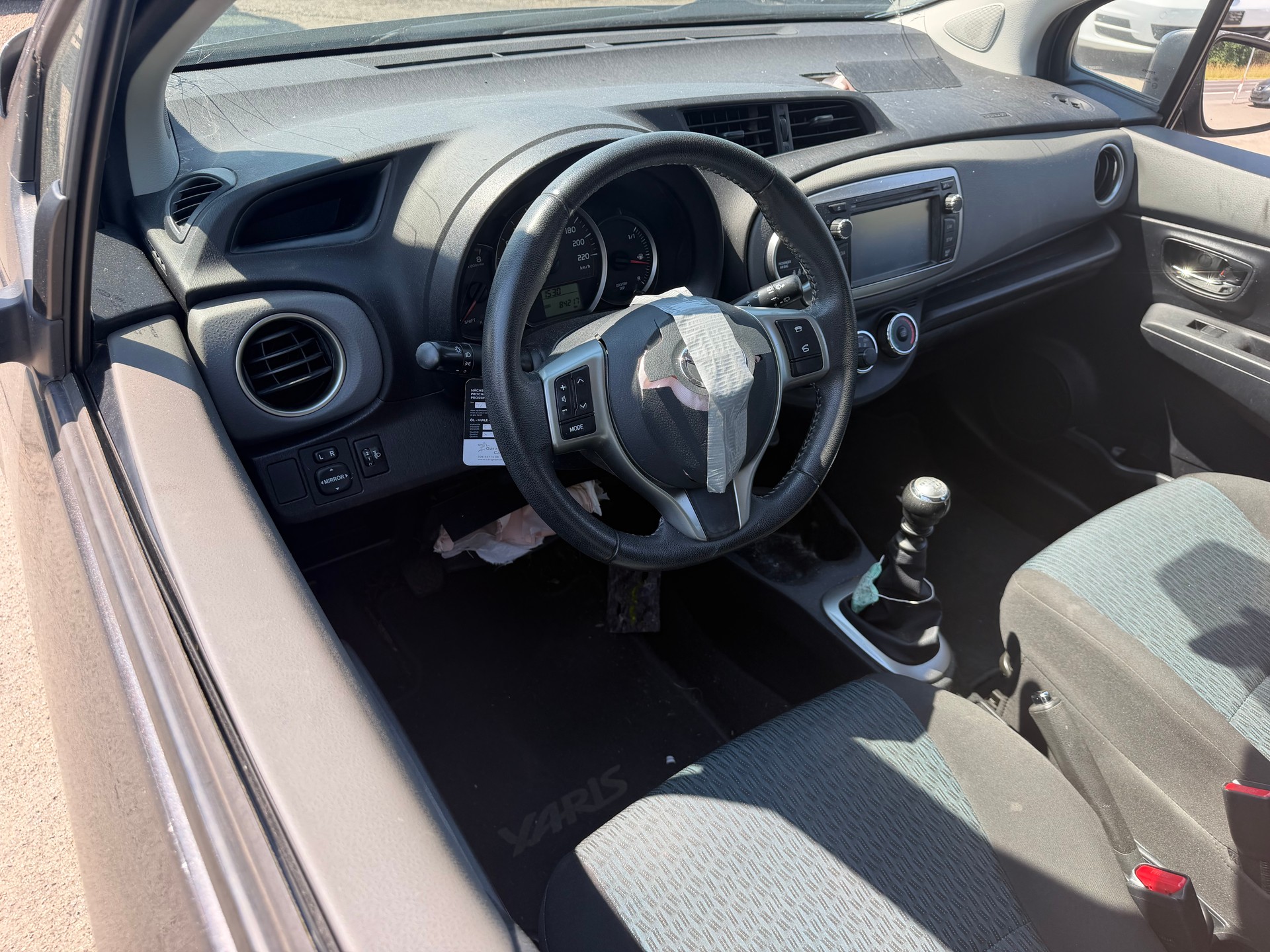 TOYOTA Yaris 1.33 Sol Premium-image-7