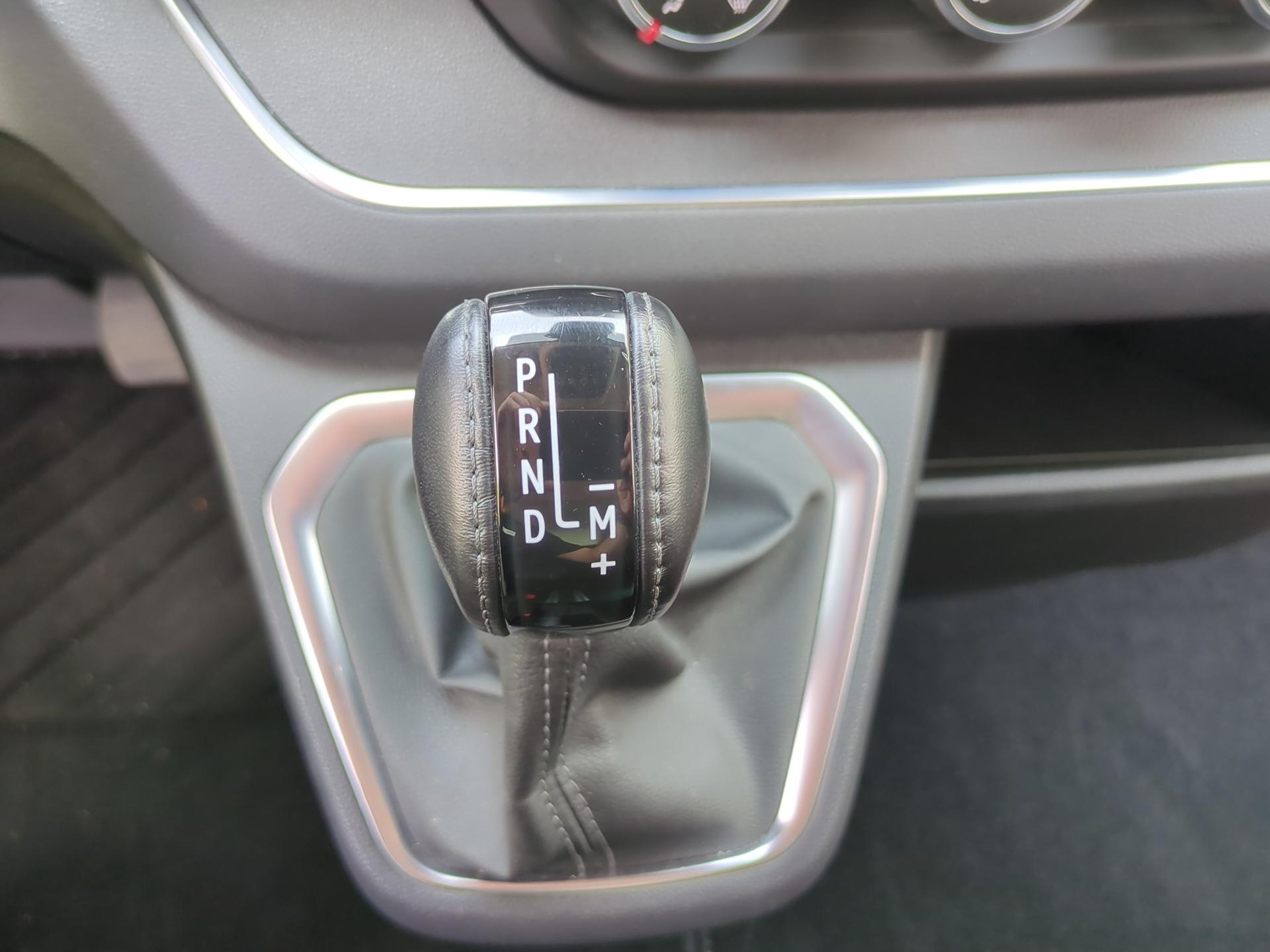 RENAULT Trafic Blue dCi 170 Spacenomad Iconic EDC-image-31