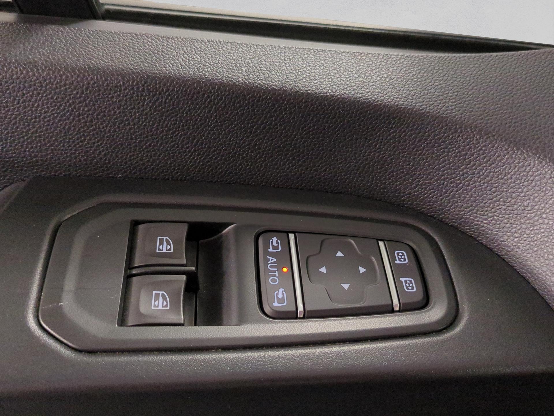 RENAULT Trafic Blue dCi 170 Spacenomad Iconic EDC-image-25