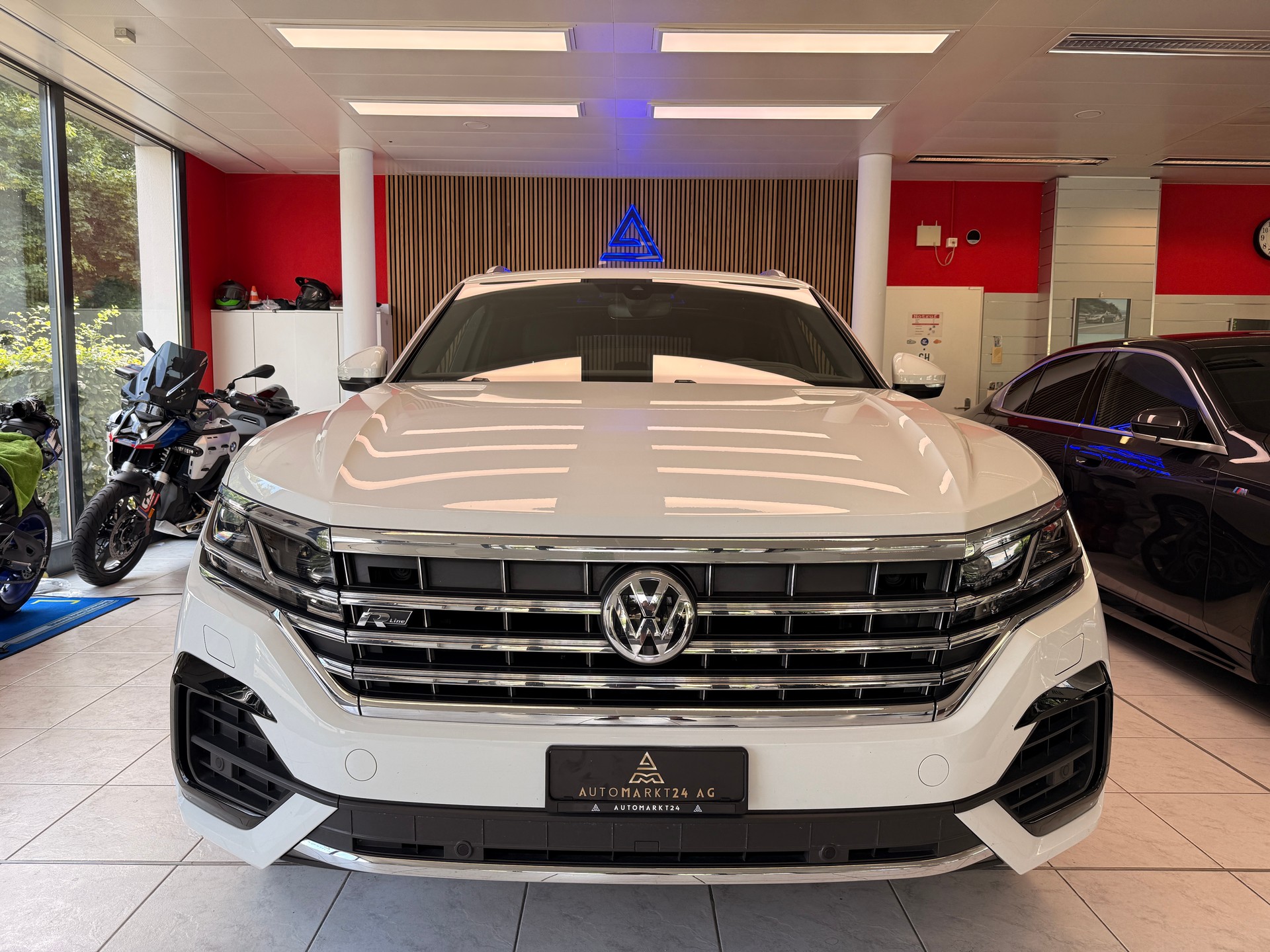 VW Touareg 3.0 V6 TDI 286 R-Line-image-1