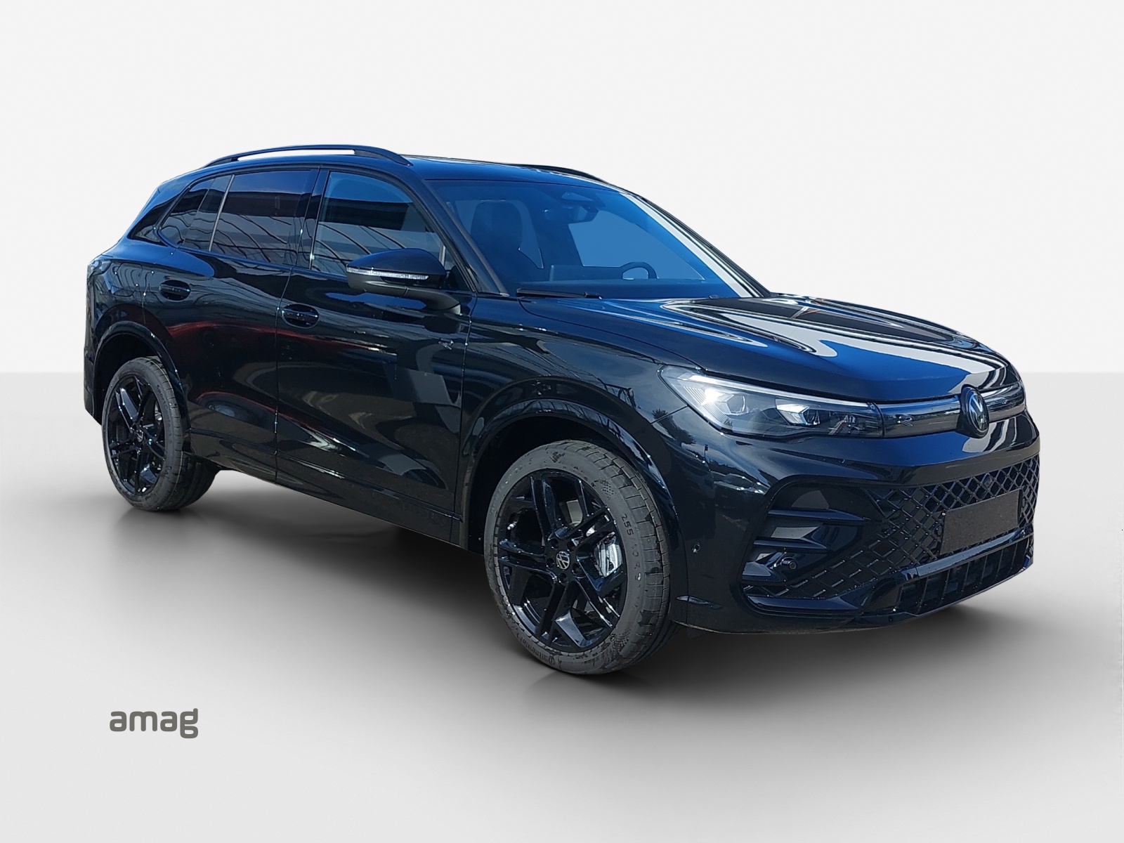 VW Tiguan 2.0 TSI DSG R-Line Plus 4Motion-image-5
