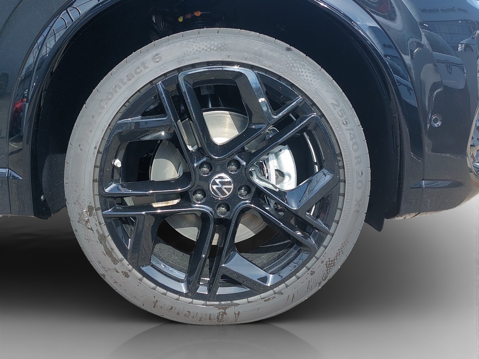 VW Tiguan 2.0 TSI DSG R-Line Plus 4Motion-image-13