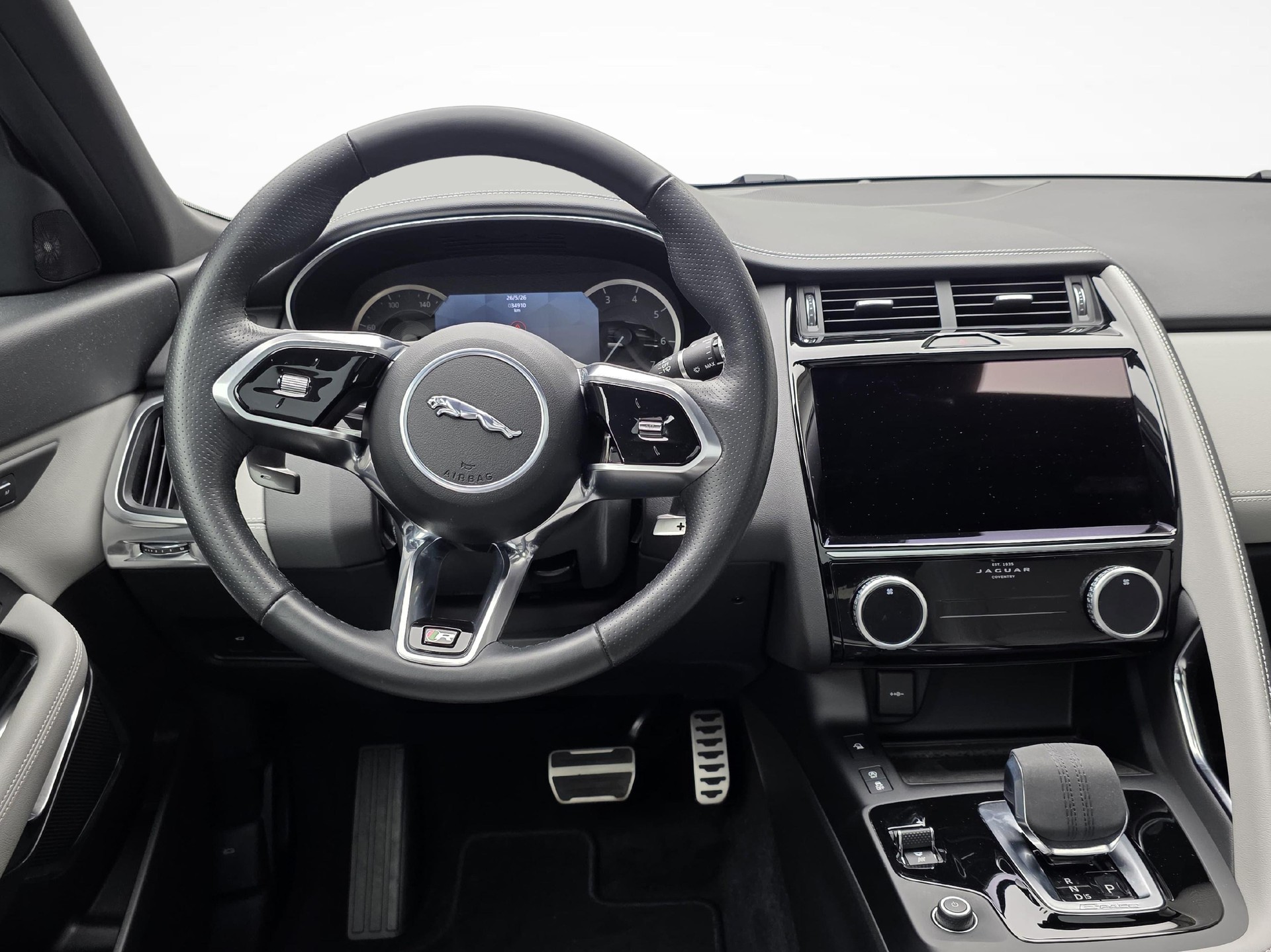 JAGUAR E-Pace 2.0 I4 250 R-Dynamic SE AWD-image-8