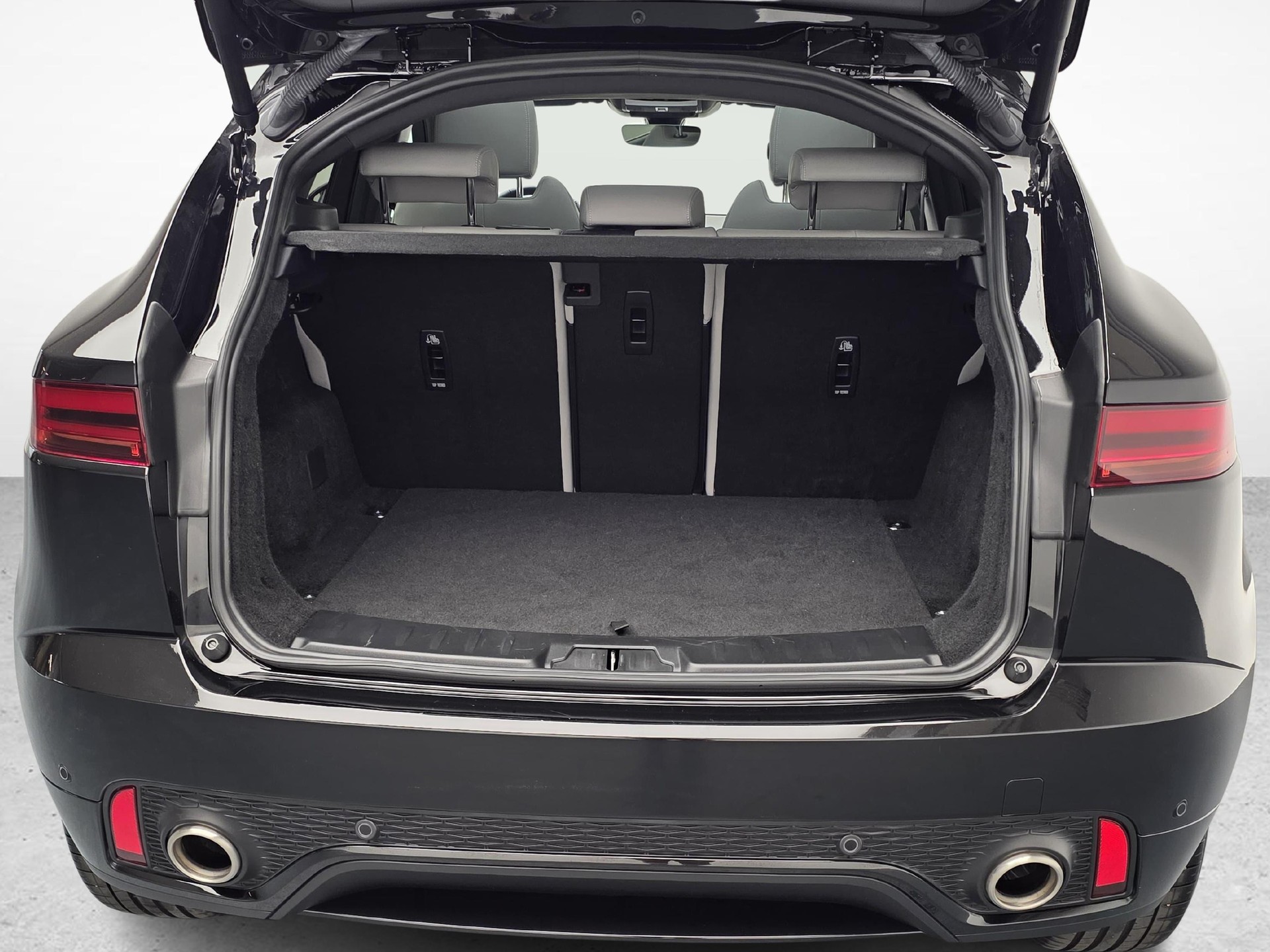 JAGUAR E-Pace 2.0 I4 250 R-Dynamic SE AWD-image-10