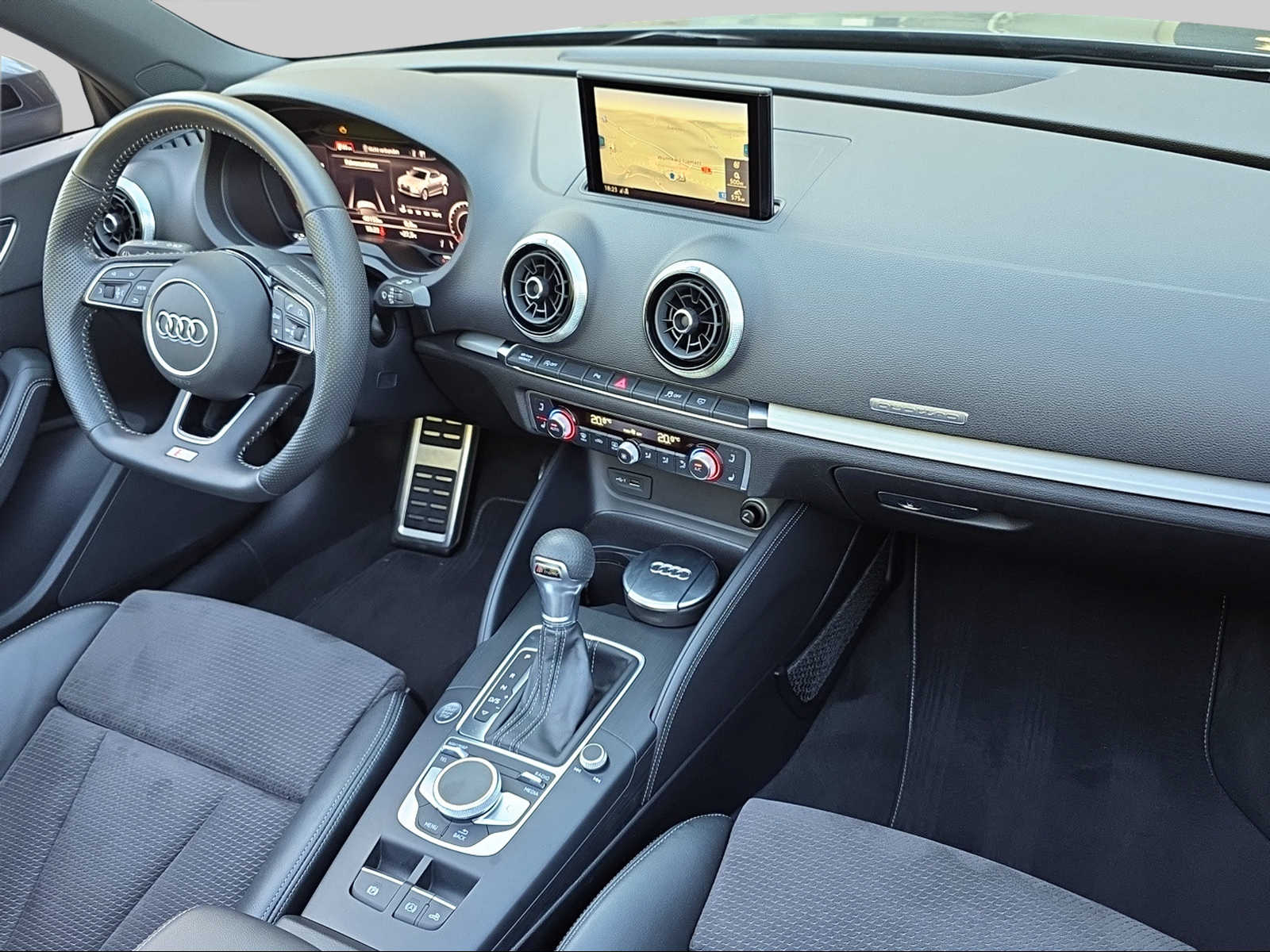 AUDI A3 Cabriolet 2.0 TFSI Sport quattro S-tronic-image-14