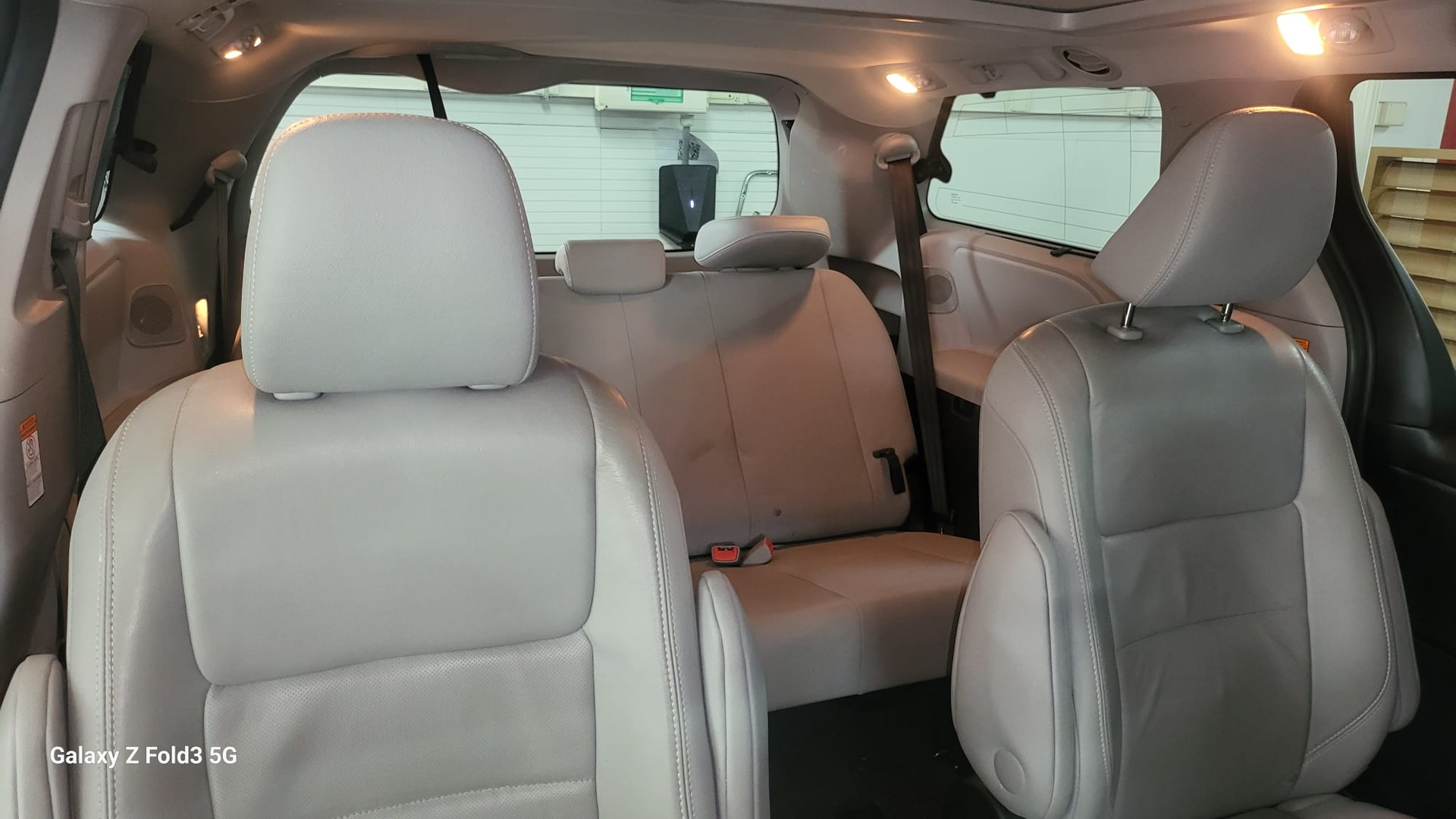TOYOTA SIENNA LIMITED PREMIUM AWD MODELL 2015-image-9