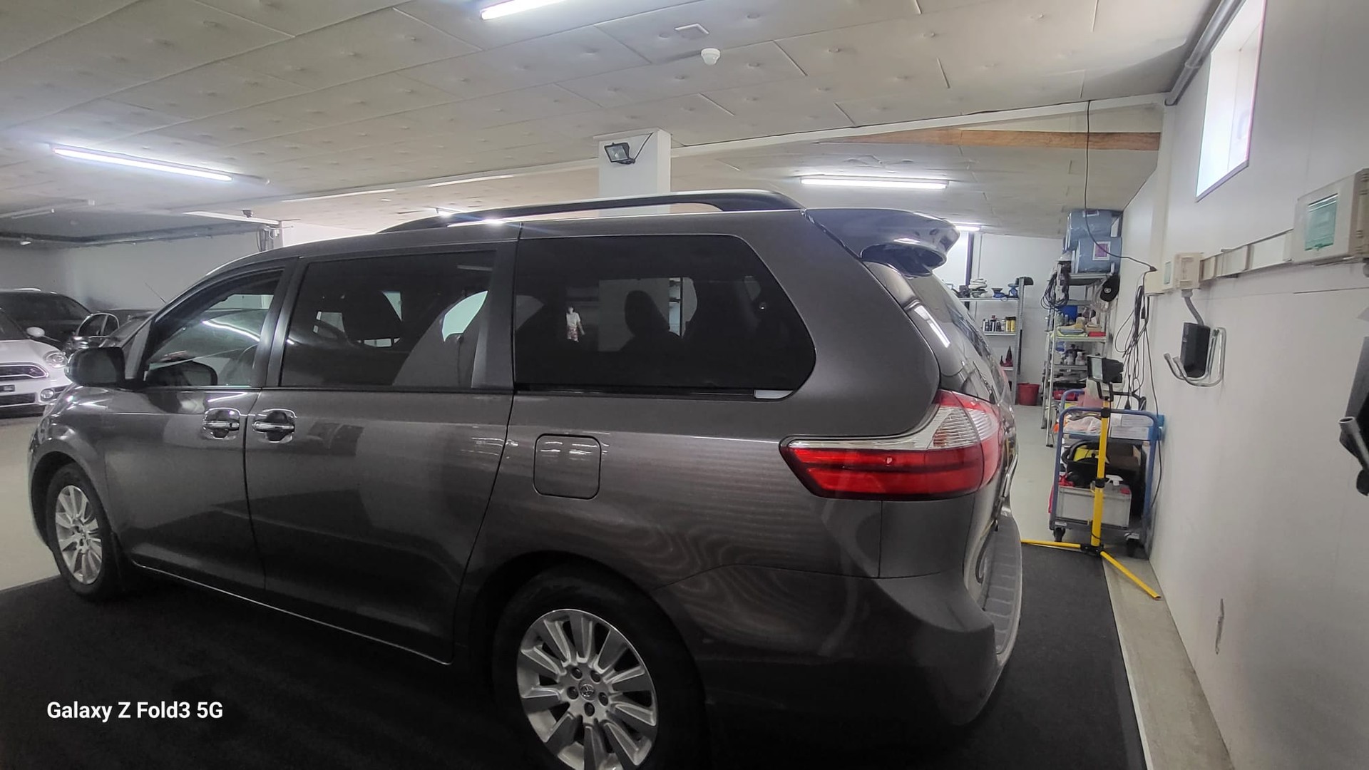 TOYOTA SIENNA LIMITED PREMIUM AWD MODELL 2015-image-1