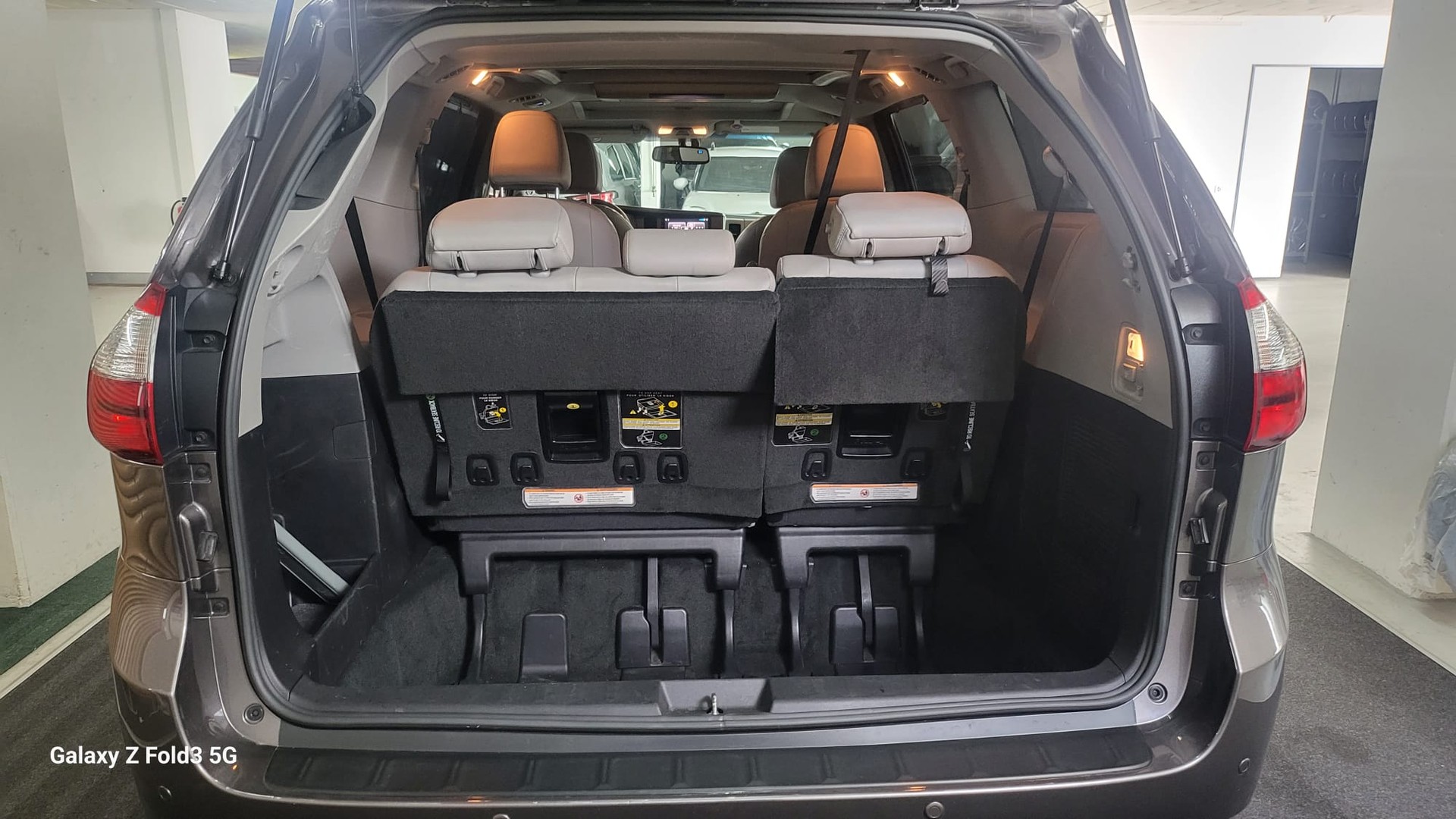 TOYOTA SIENNA LIMITED PREMIUM AWD MODELL 2015-image-10