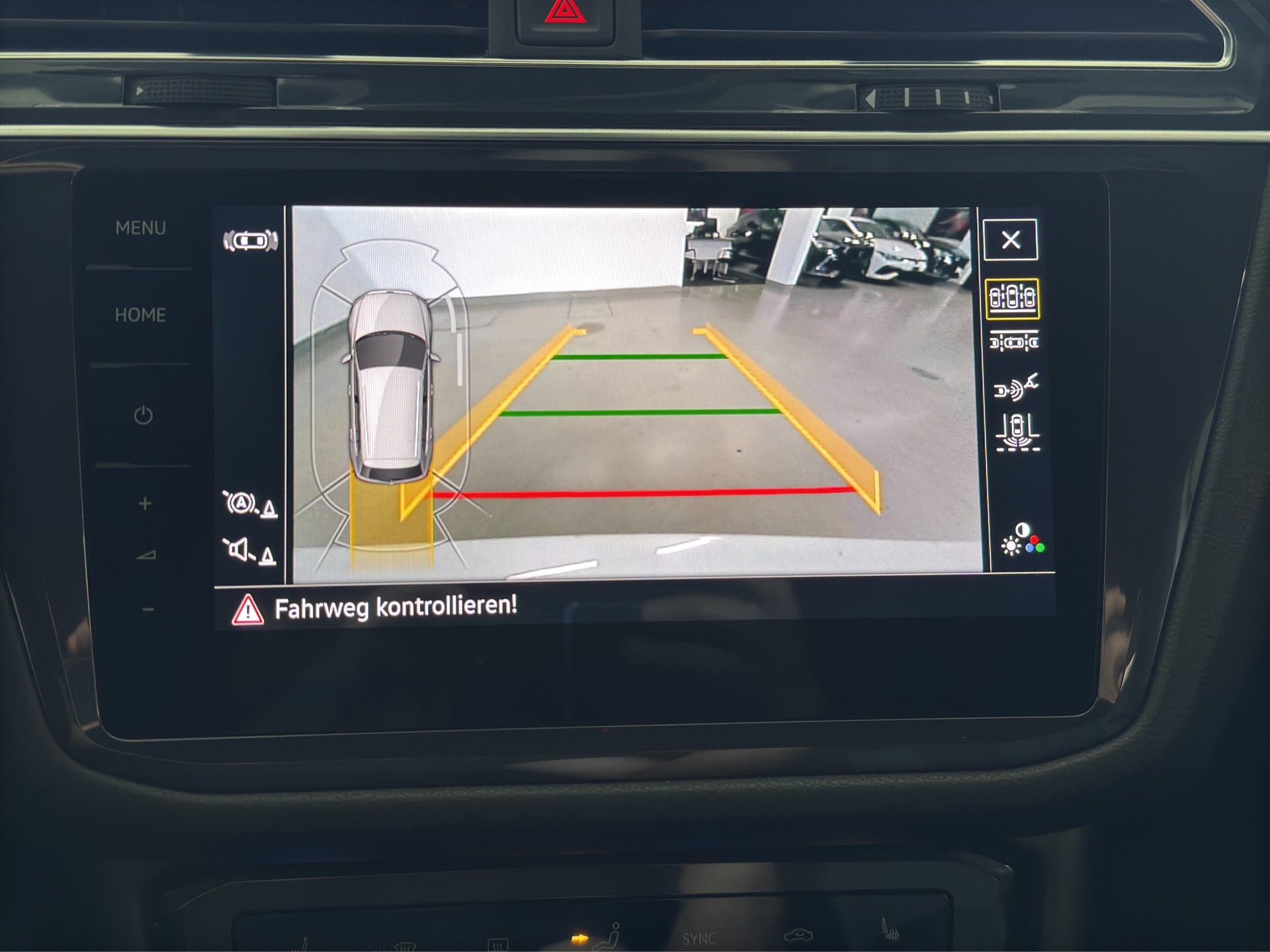 VW Tiguan Allspace 2.0TSI R-Line 4Motion DSG-image-16