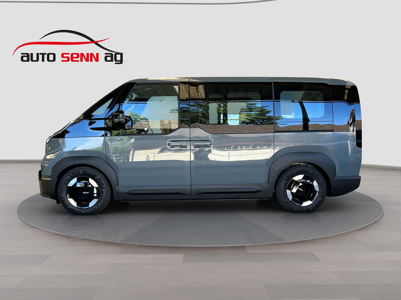 KIA PV5 Passenger 71.2 kWh Plus-image-1
