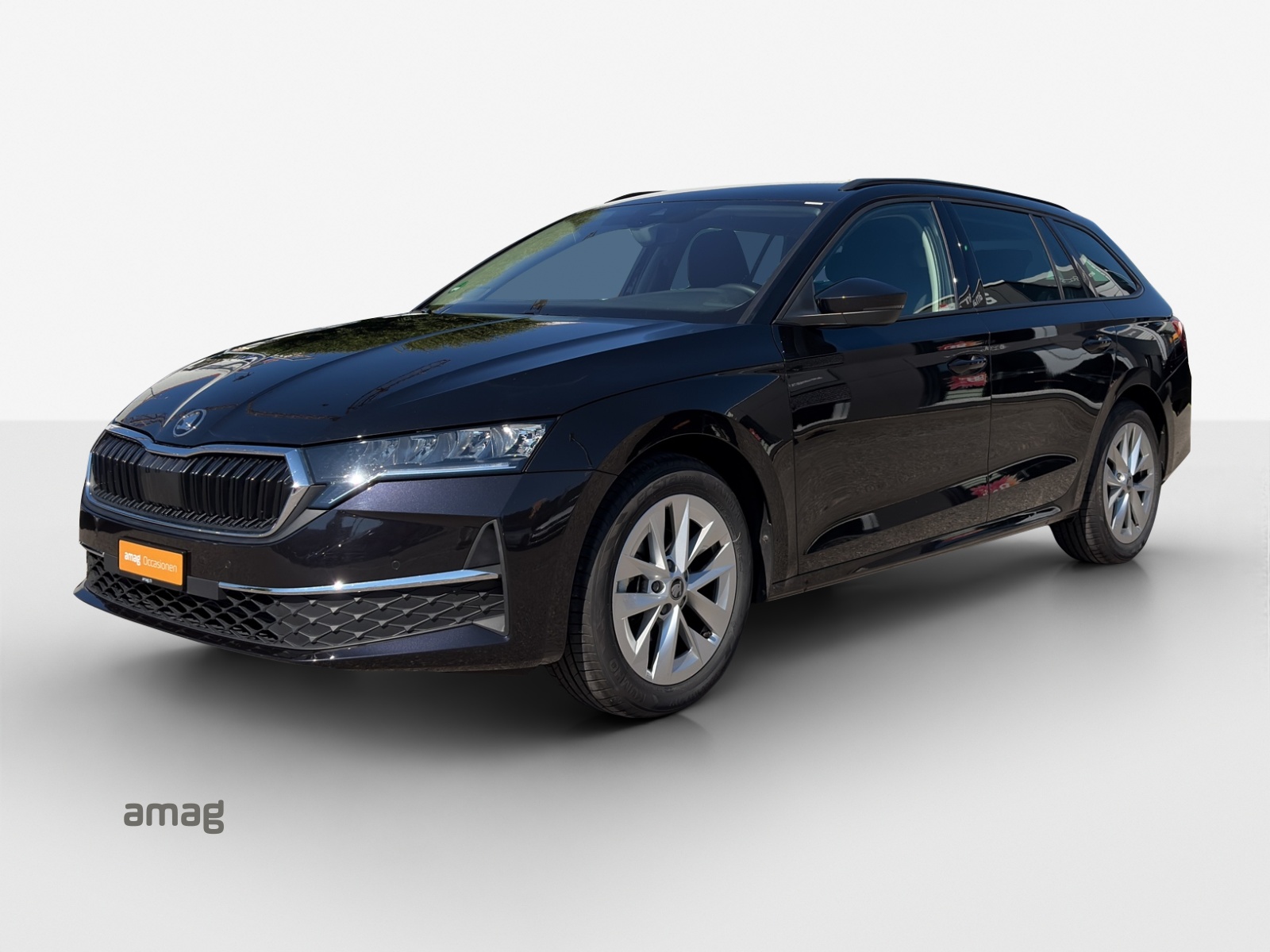SKODA Octavia Combi 1.5 TSI mHEV DSG Dynamic-image-0