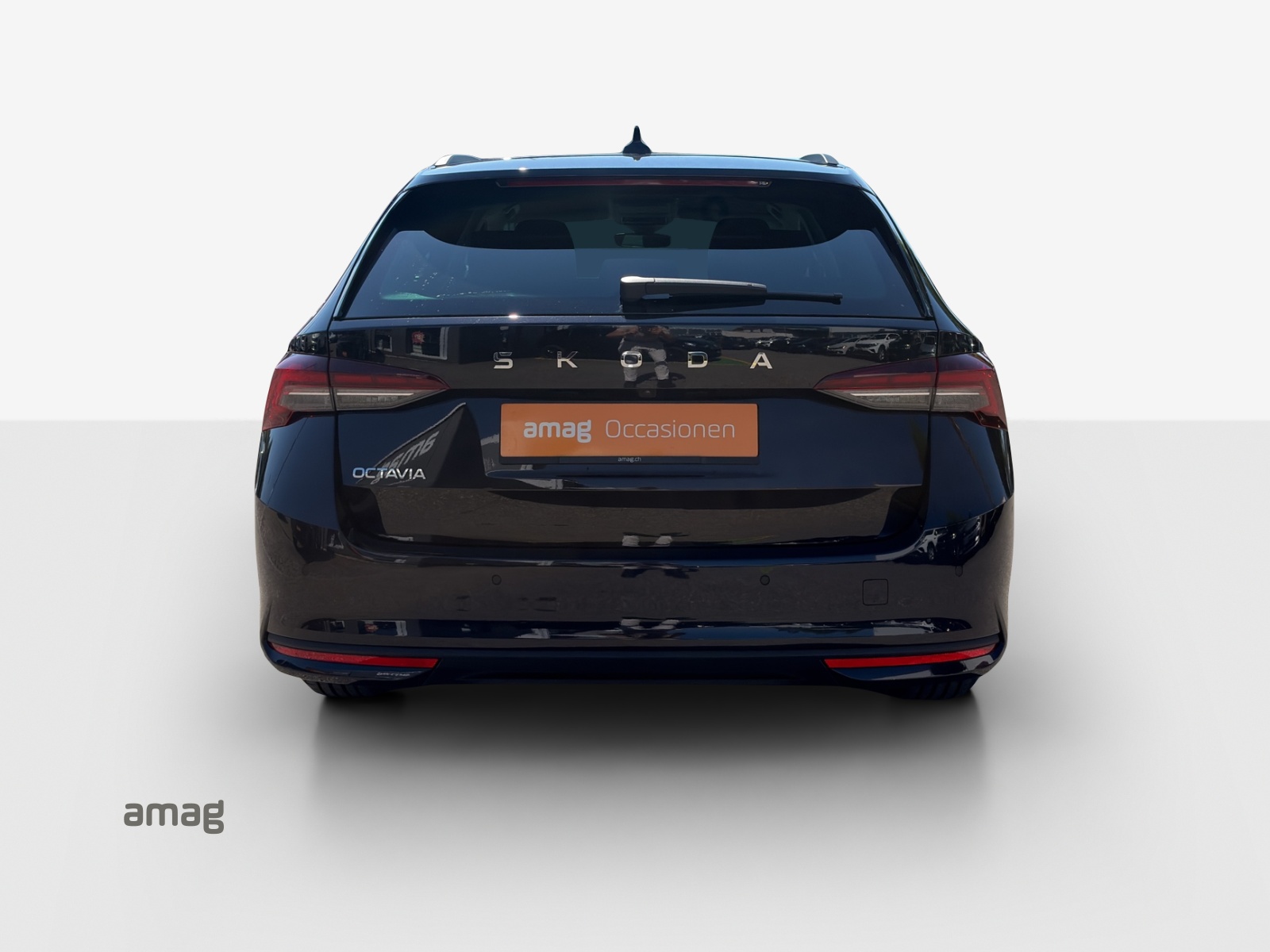 SKODA Octavia Combi 1.5 TSI mHEV DSG Dynamic-image-3