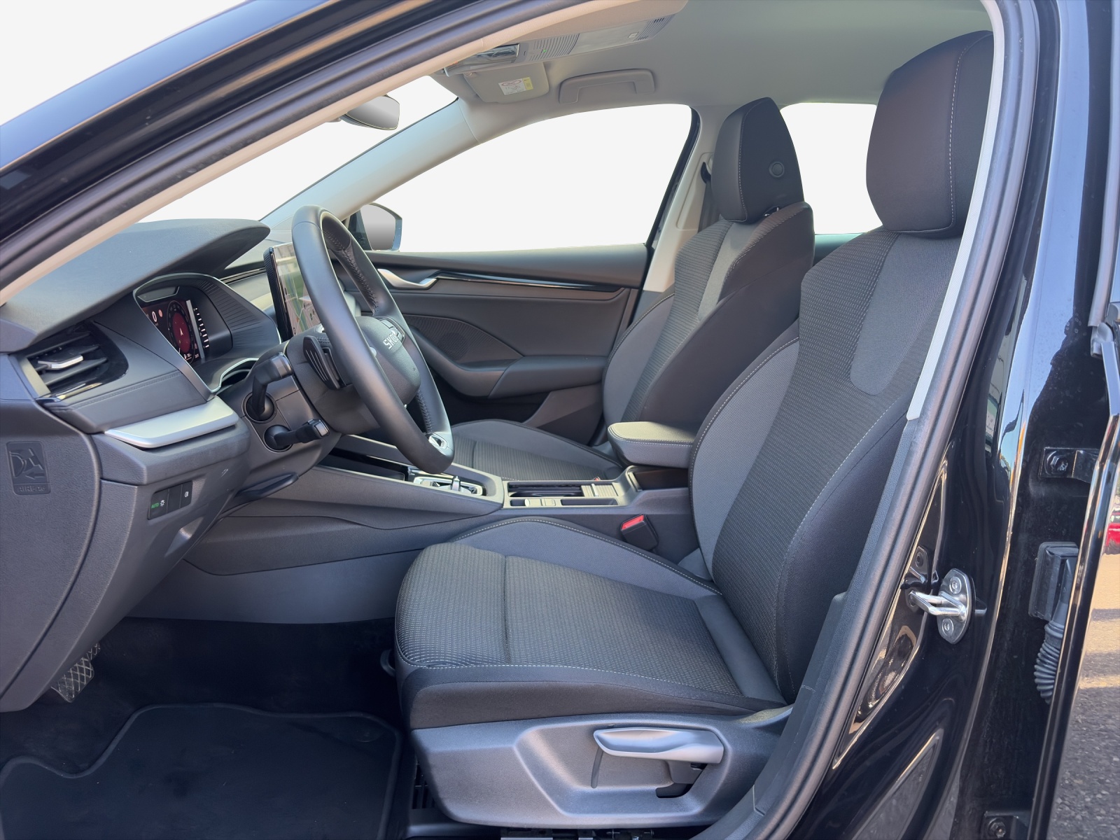 SKODA Octavia Combi 1.5 TSI mHEV DSG Dynamic-image-7