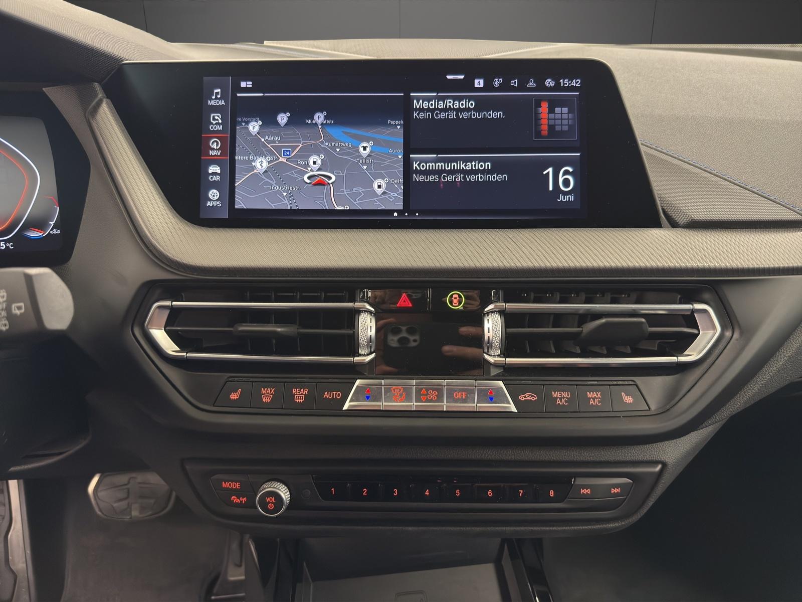 BMW 118i M SPORT-image-17